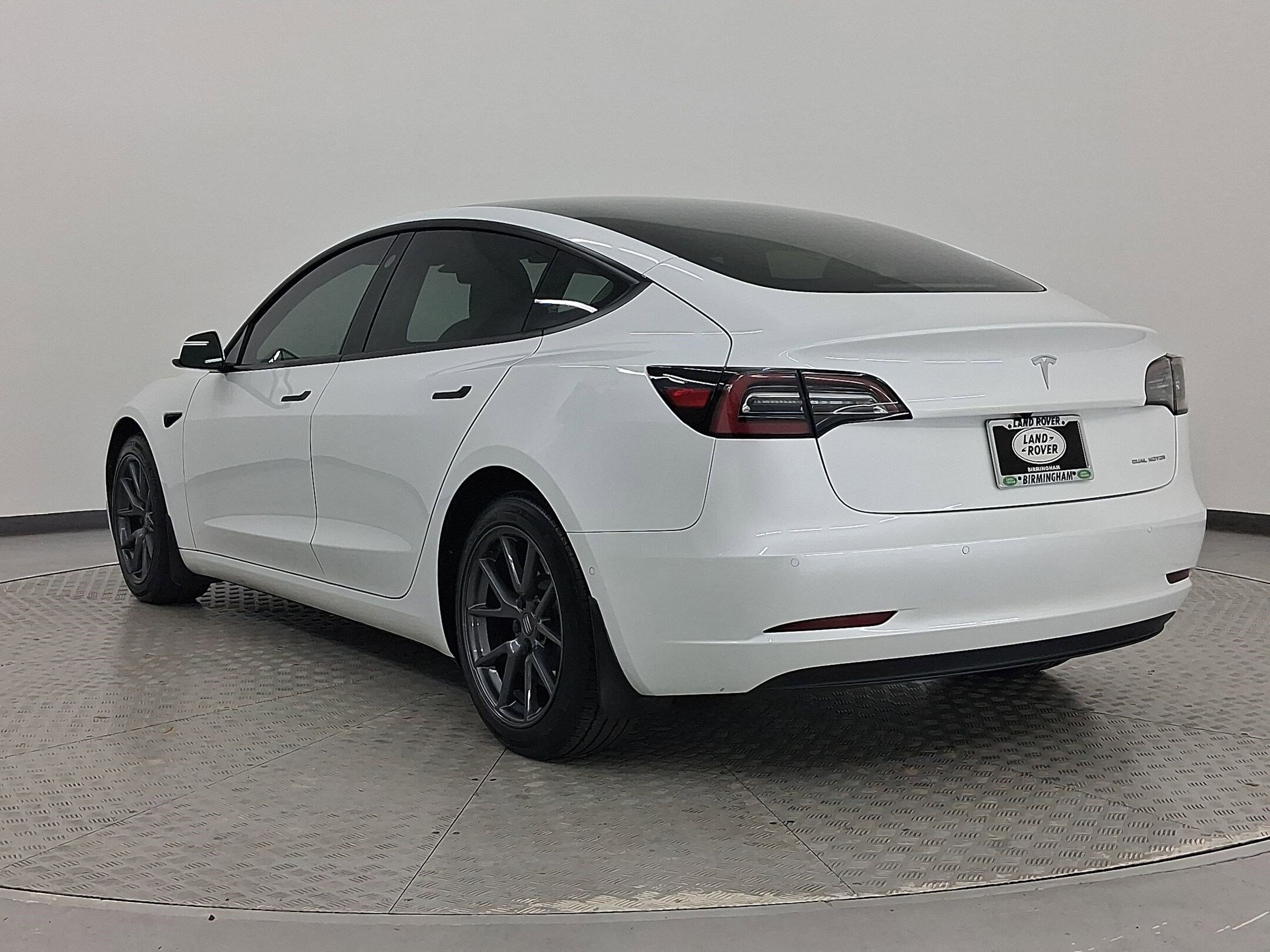 2021 Tesla Model 3 Long Range photo 3