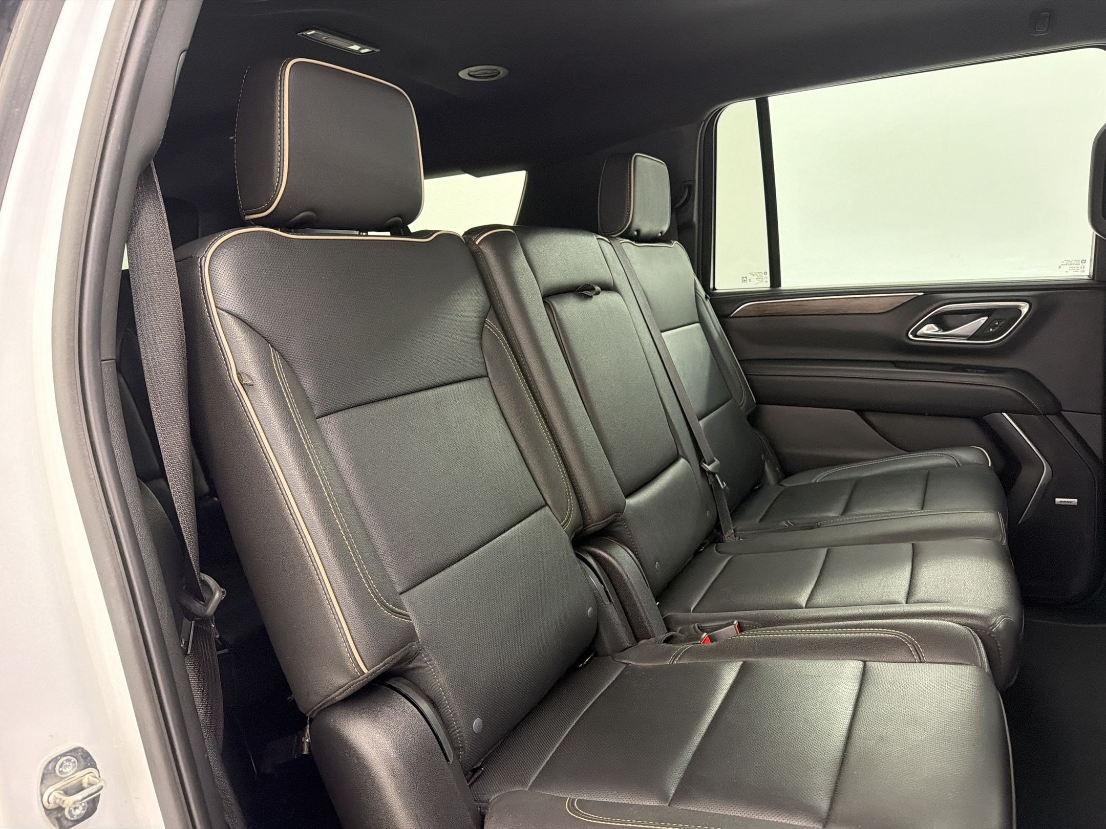 2024 Chevrolet Suburban Premier - Photo 29