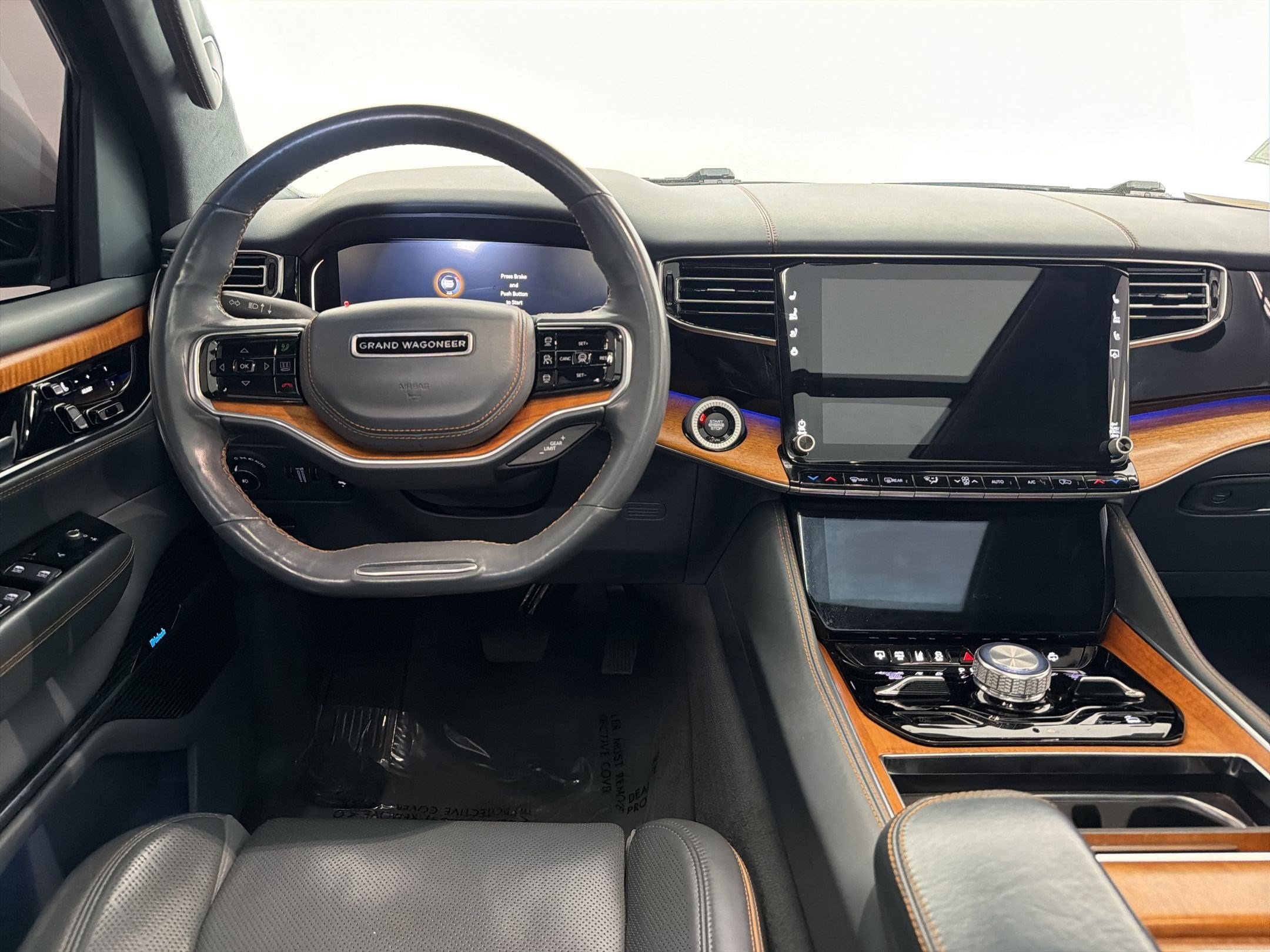 2022 Jeep Grand Wagoneer Series II - Photo 24