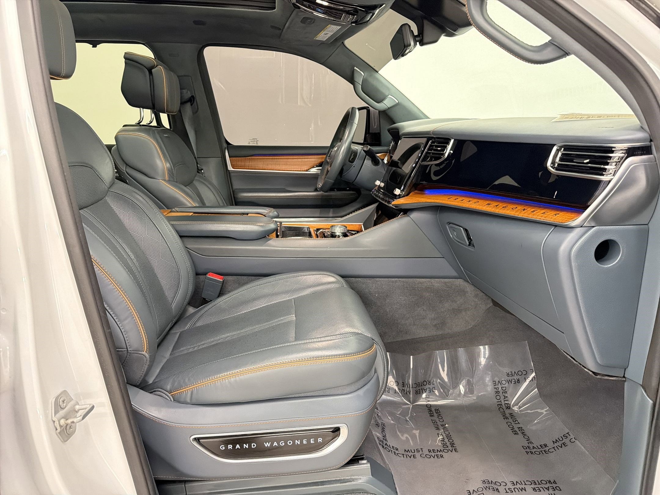 2022 Jeep Grand Wagoneer Series II - Photo 26