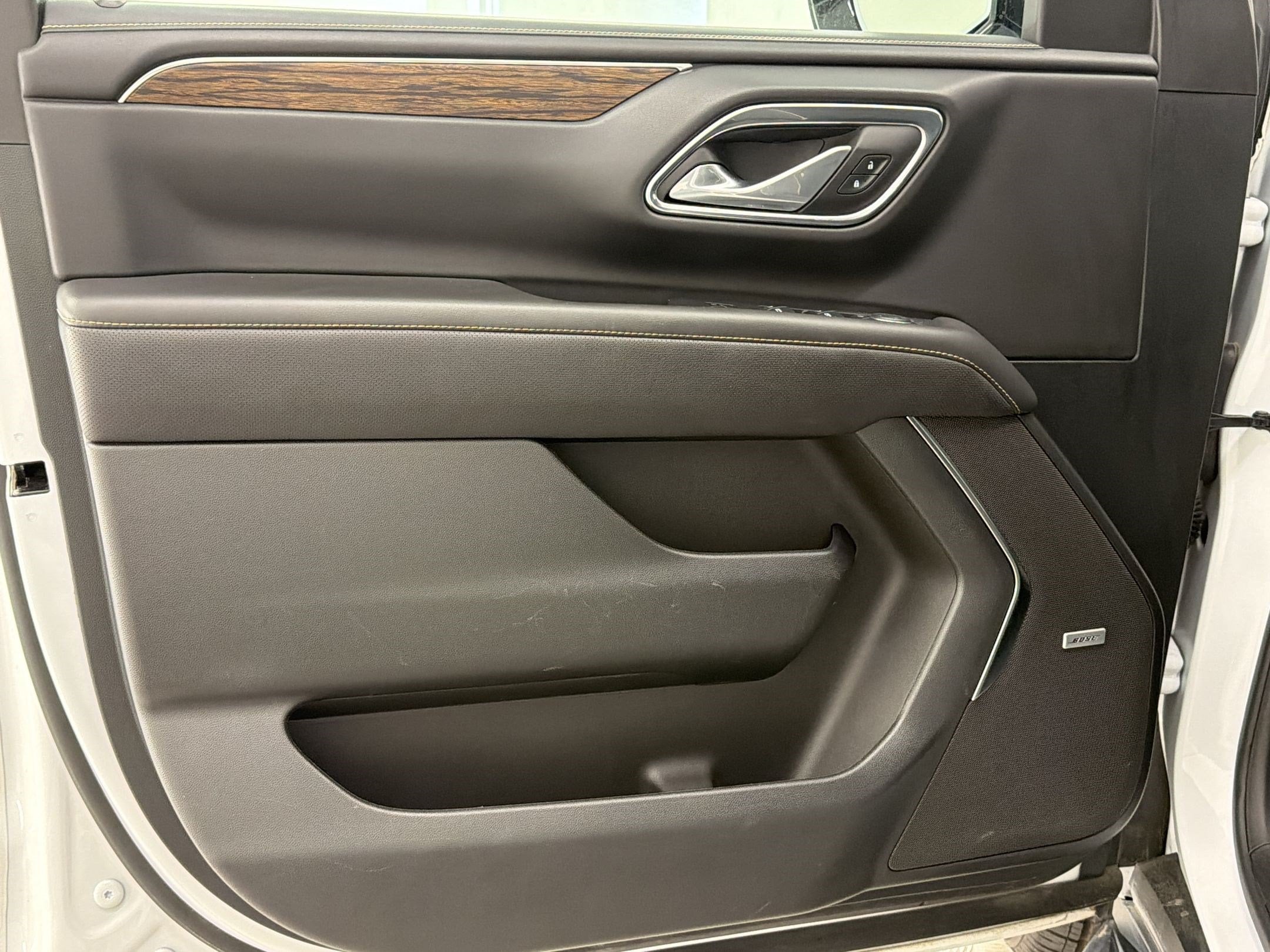 2024 Chevrolet Suburban Premier - Photo 23