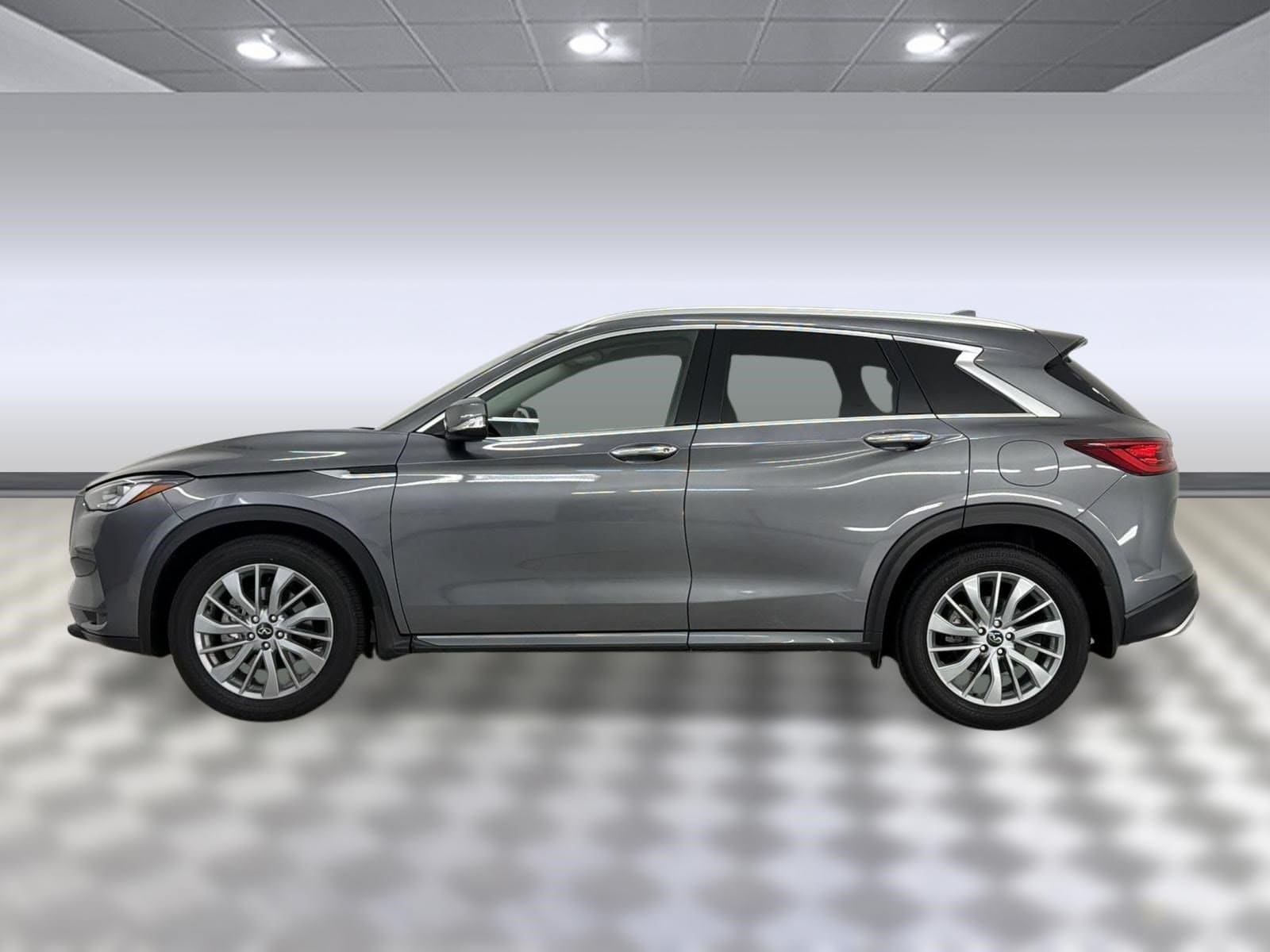 QX50 LUXE SUV
