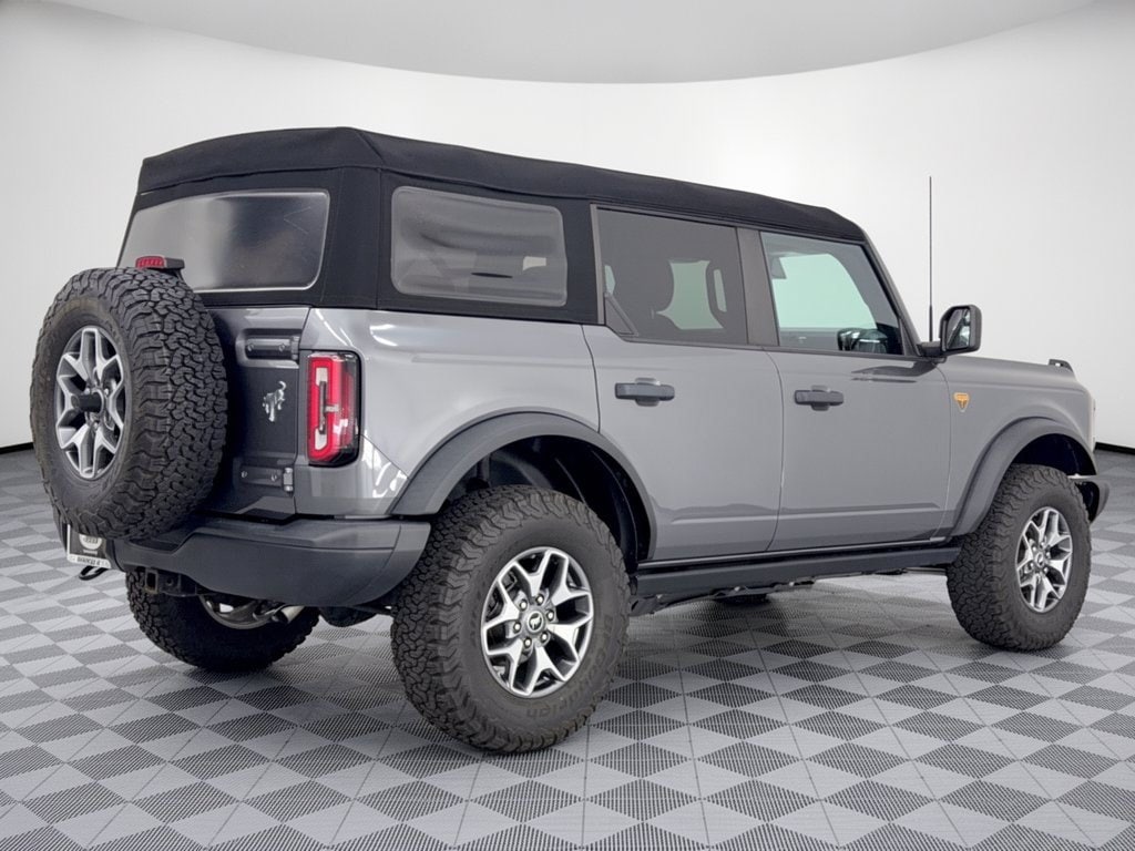 2023 Ford Bronco 4-Door Badlands - Photo 9