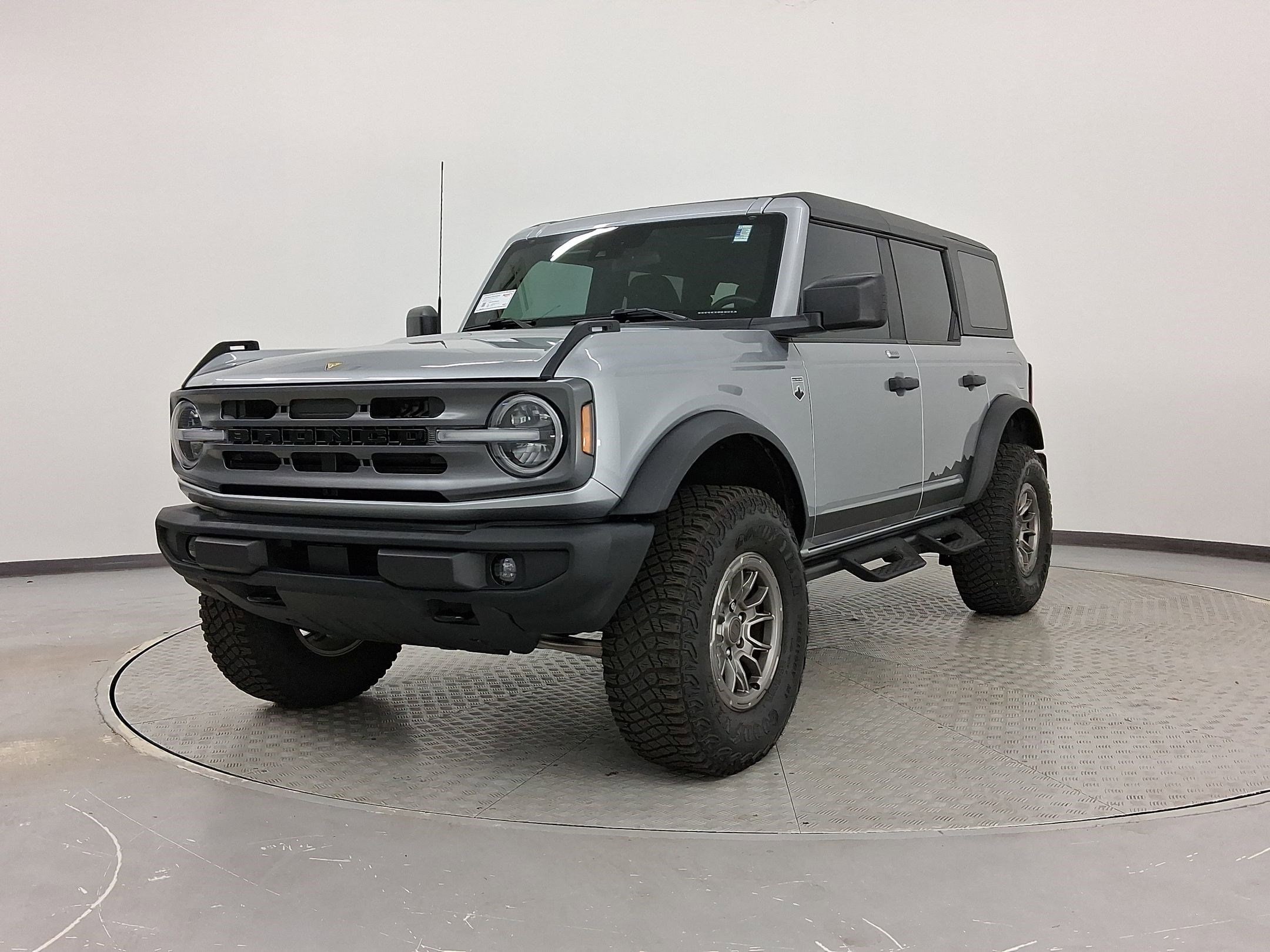 2023 Ford Bronco 4-Door Big Bend's photo