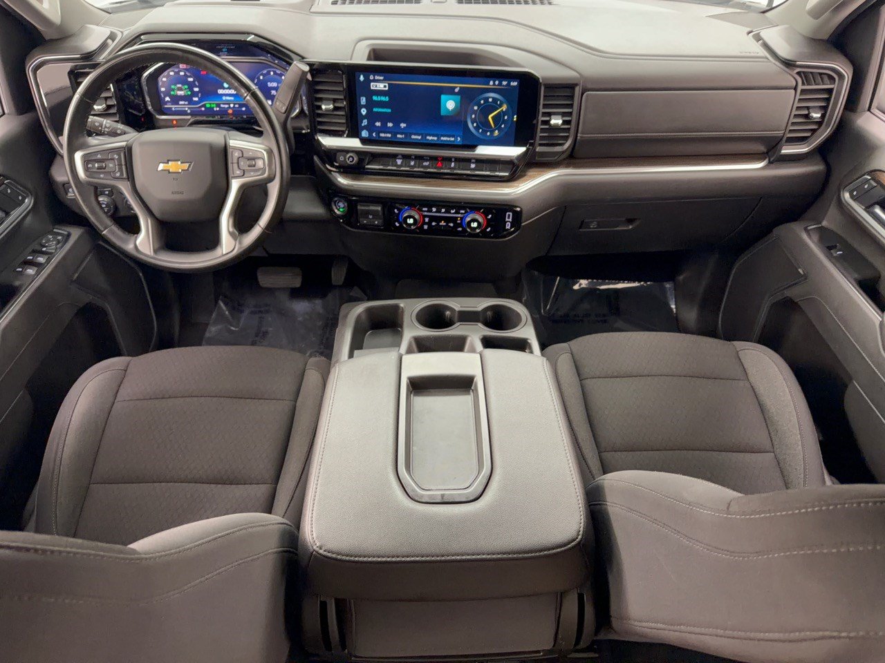 2025 Chevrolet Silverado 2500HD LT - Photo 17