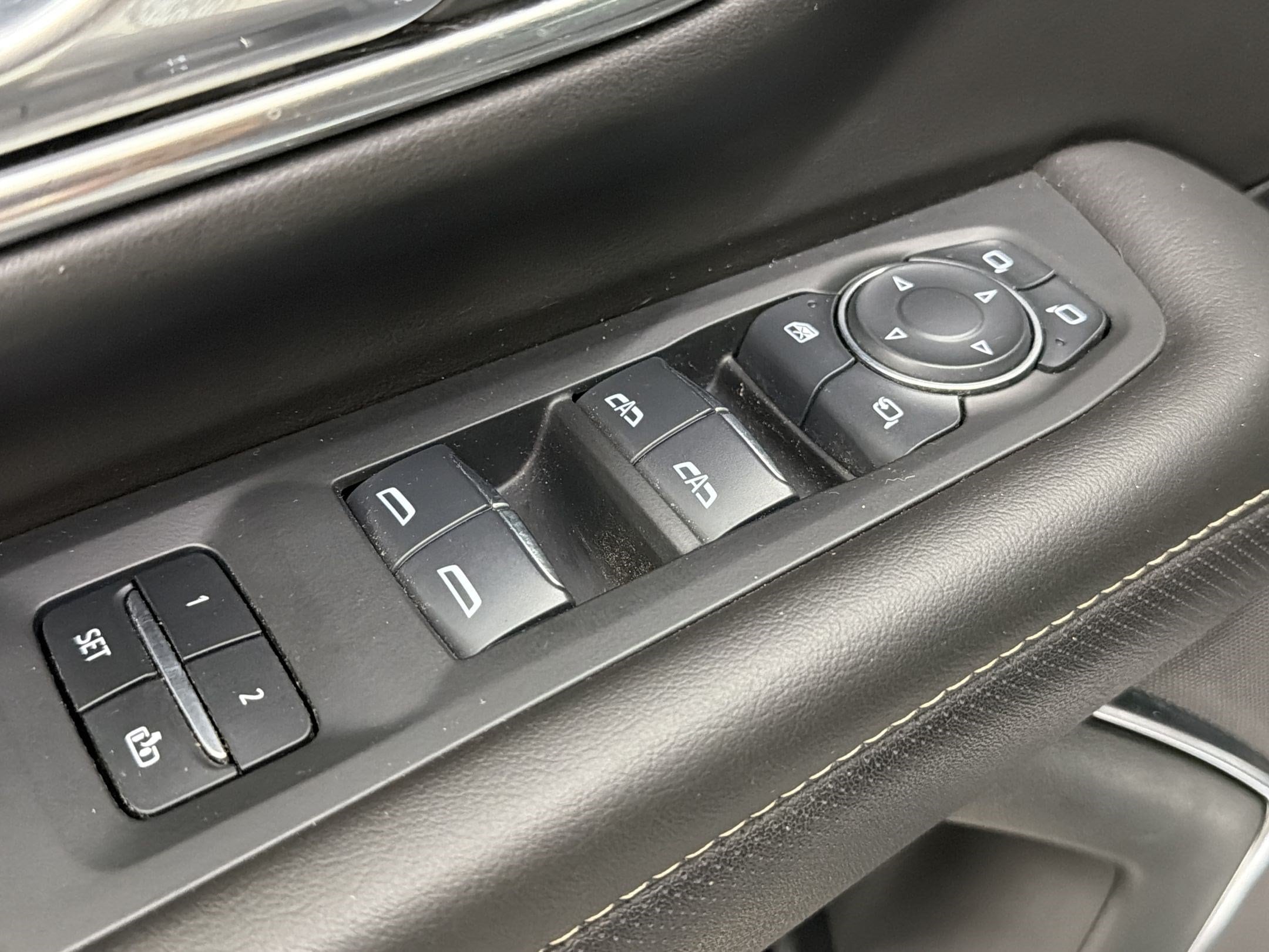 2024 Chevrolet Suburban Premier - Photo 13