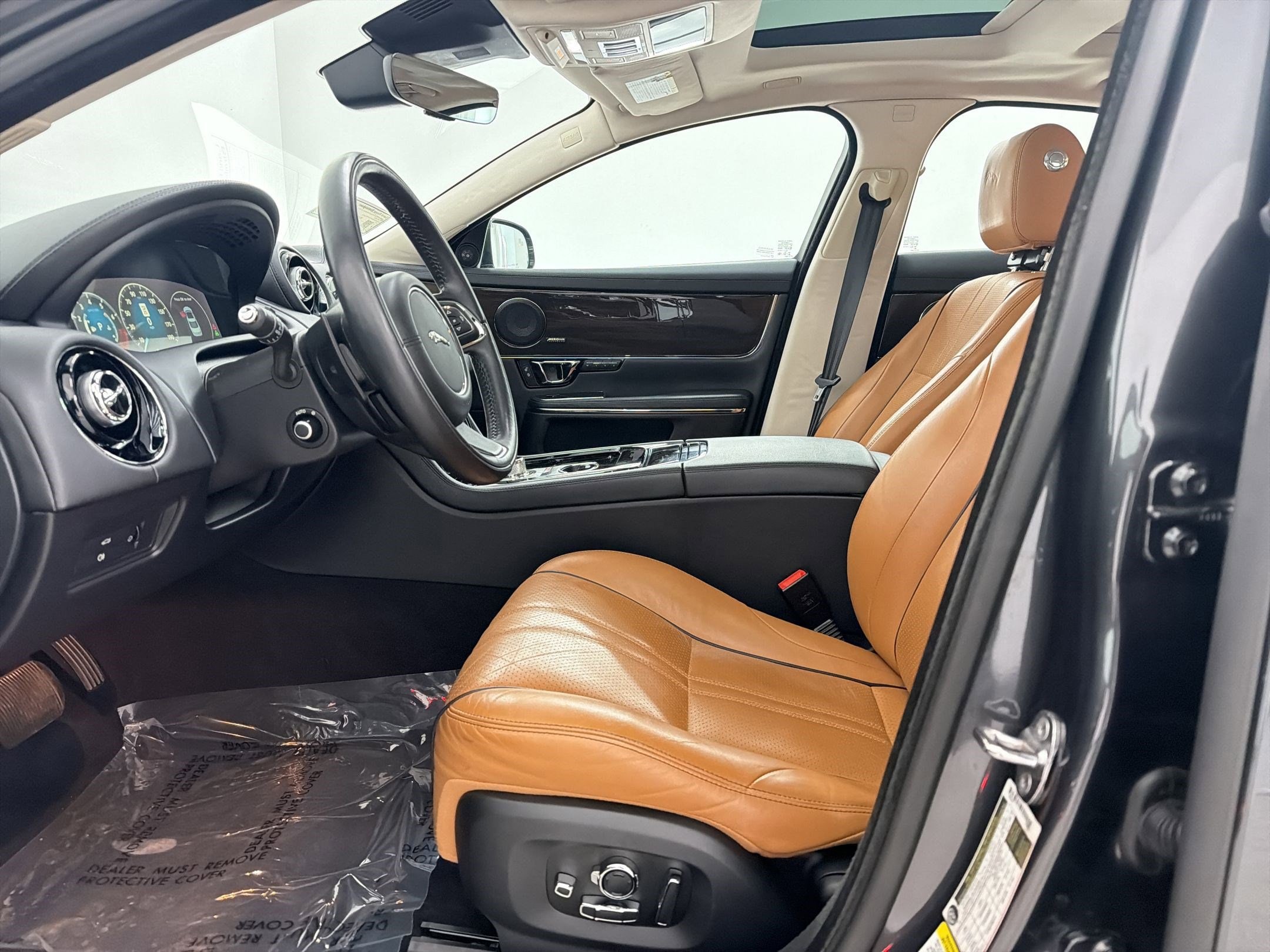 2019 Jaguar XJ XJ Supercharged photo 4