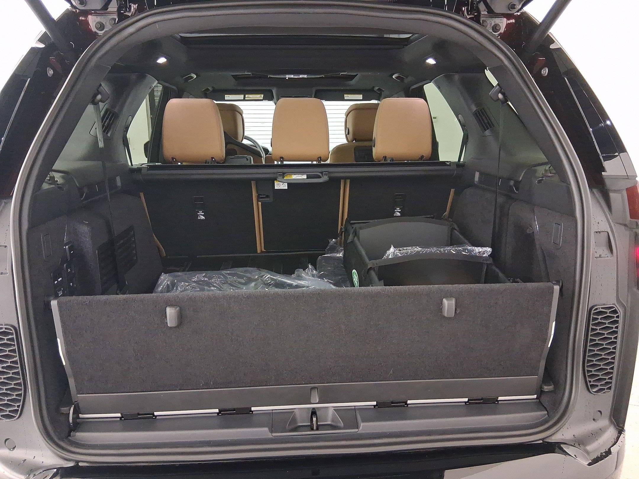 2026 Land Rover Discovery Gemini Edition - Photo 29