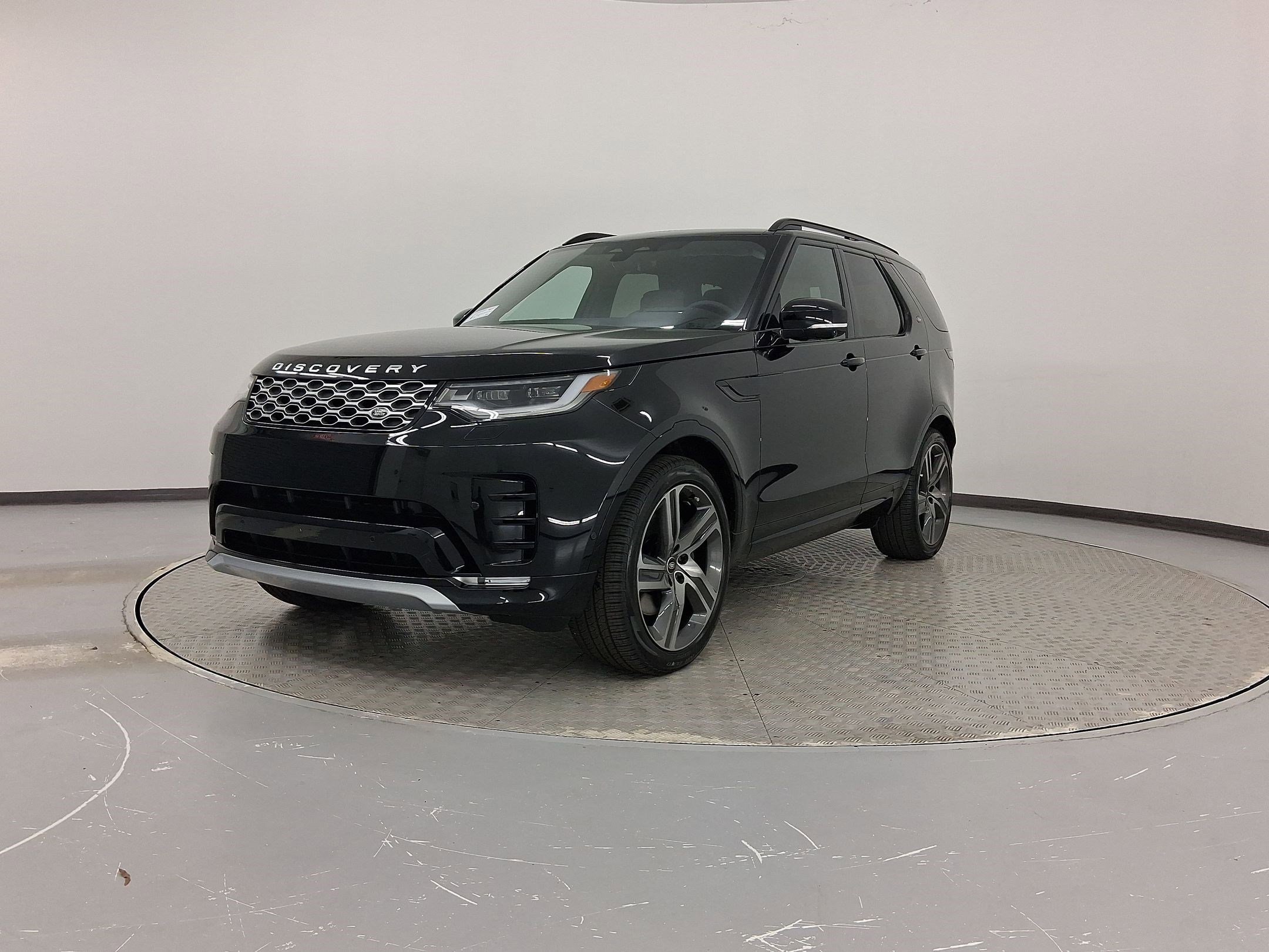2026 Land Rover Discovery Gemini Edition