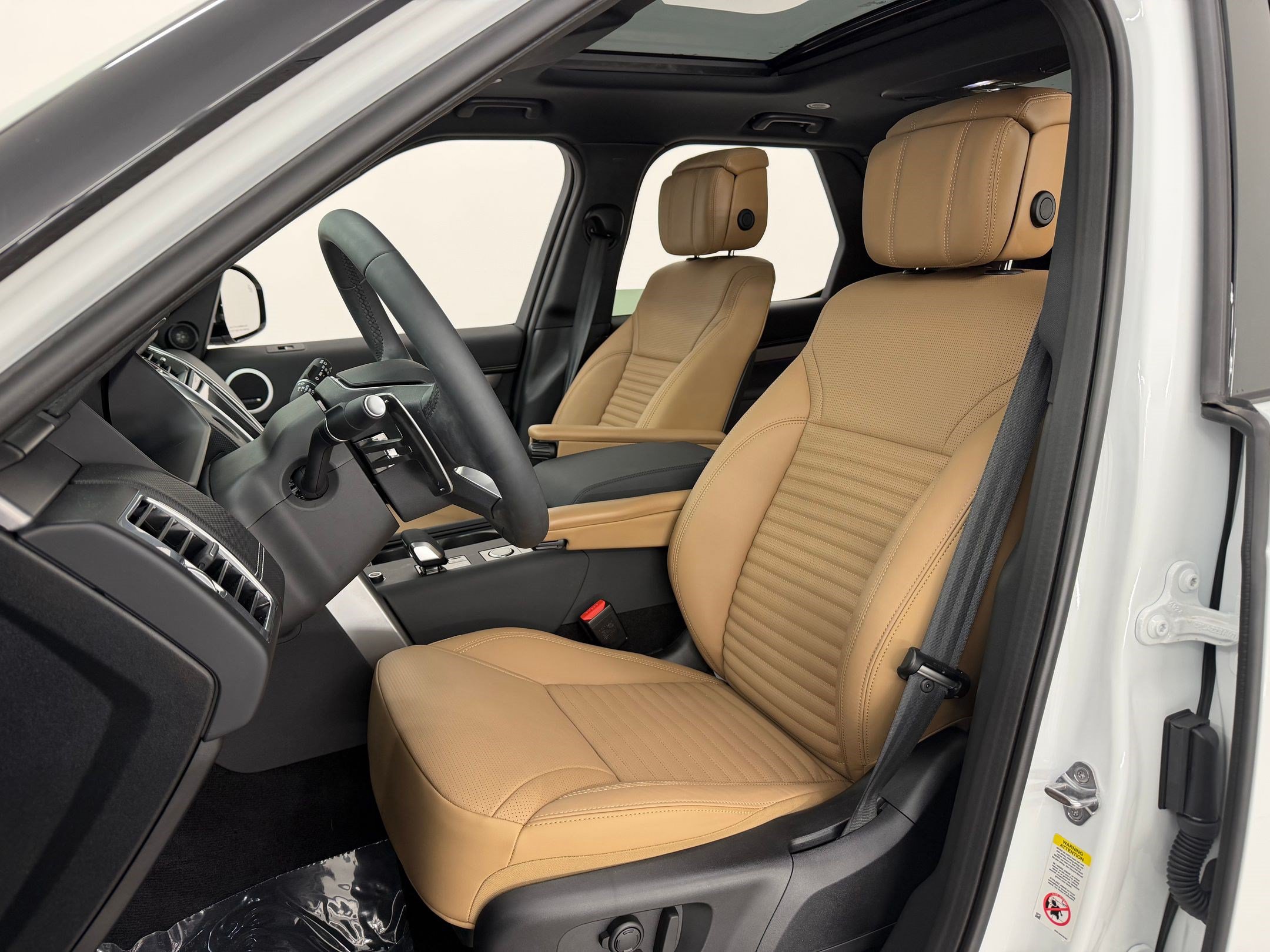 2026 Land Rover Discovery Gemini Edition SUV