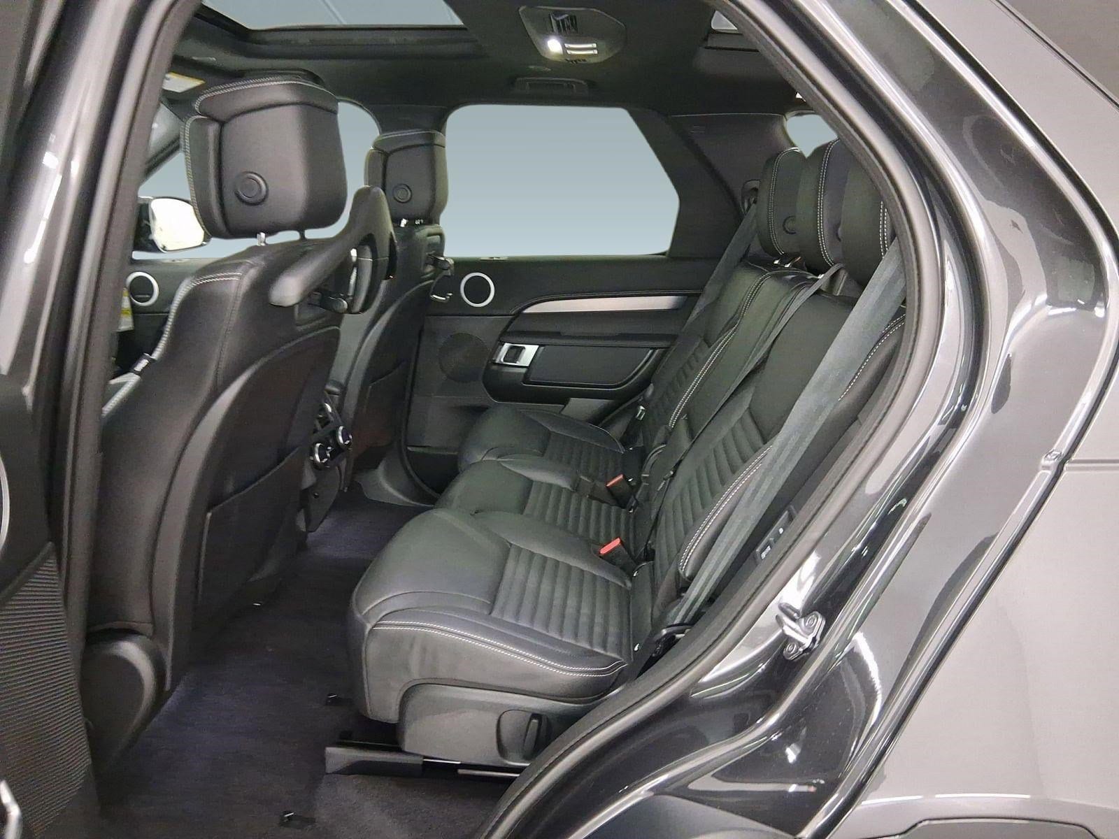 2026 Land Rover Discovery Gemini Edition - Photo 13