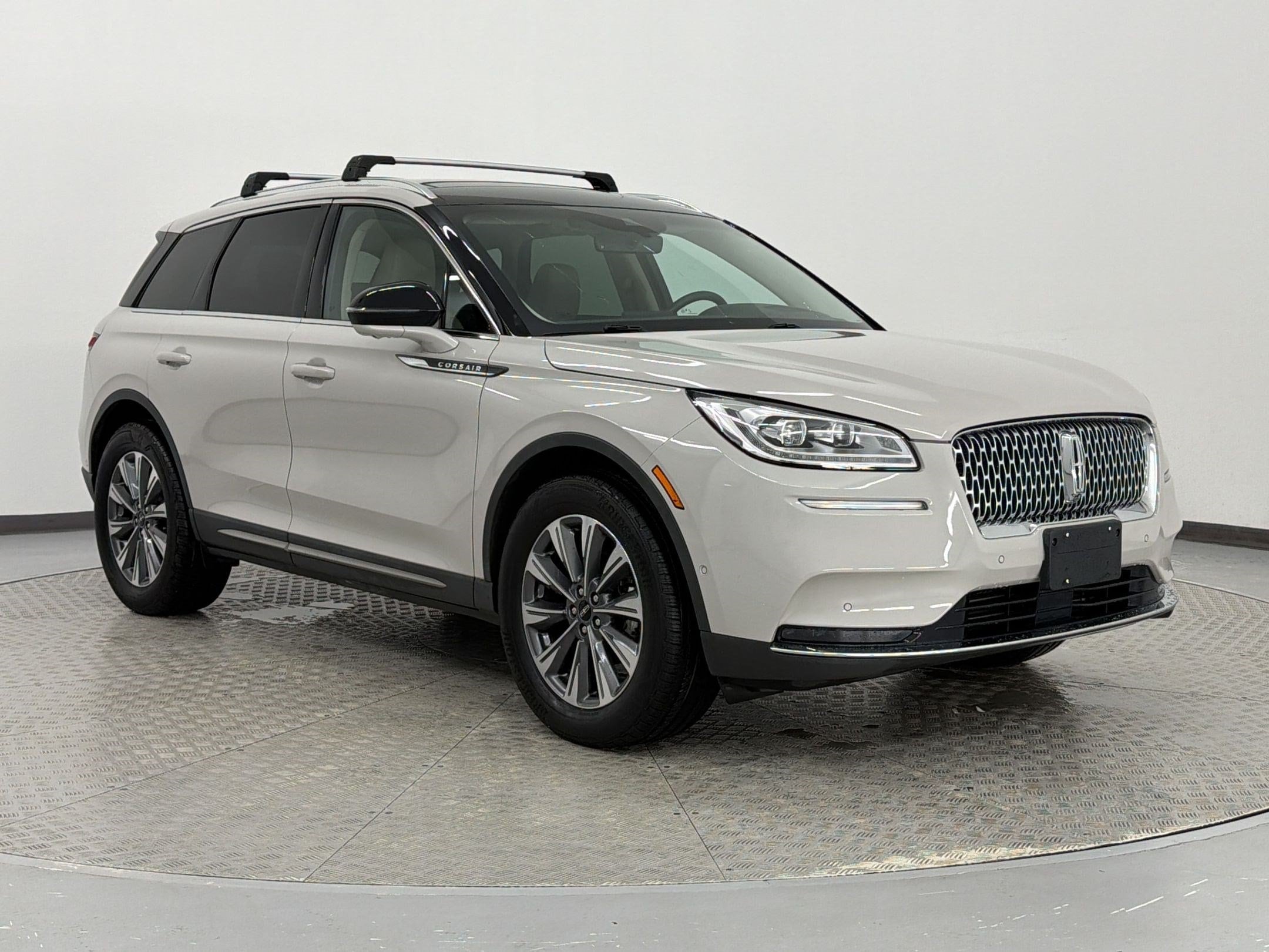 Corsair Reserve SUV