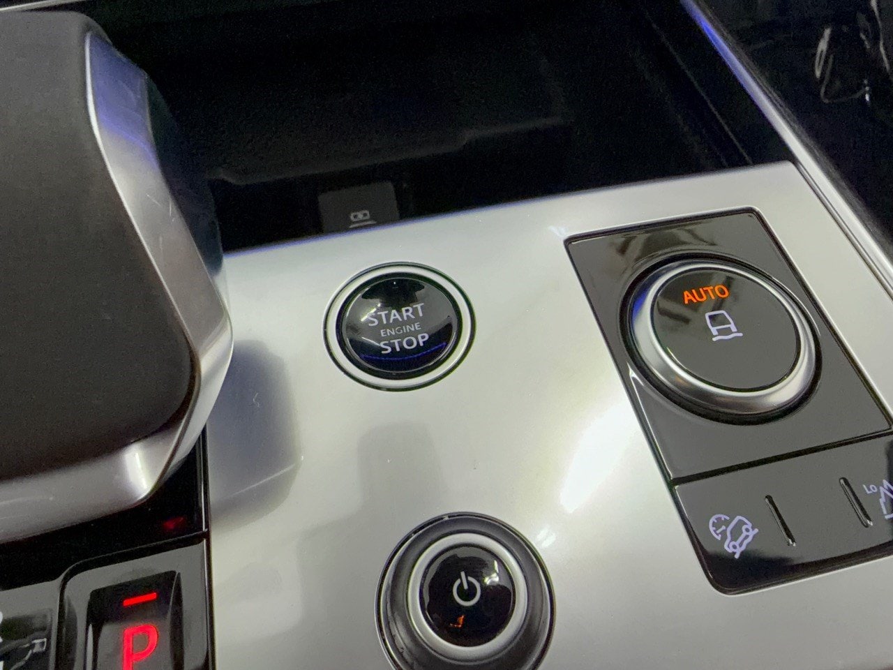 2023 Land Rover Range Rover SE - Photo 19