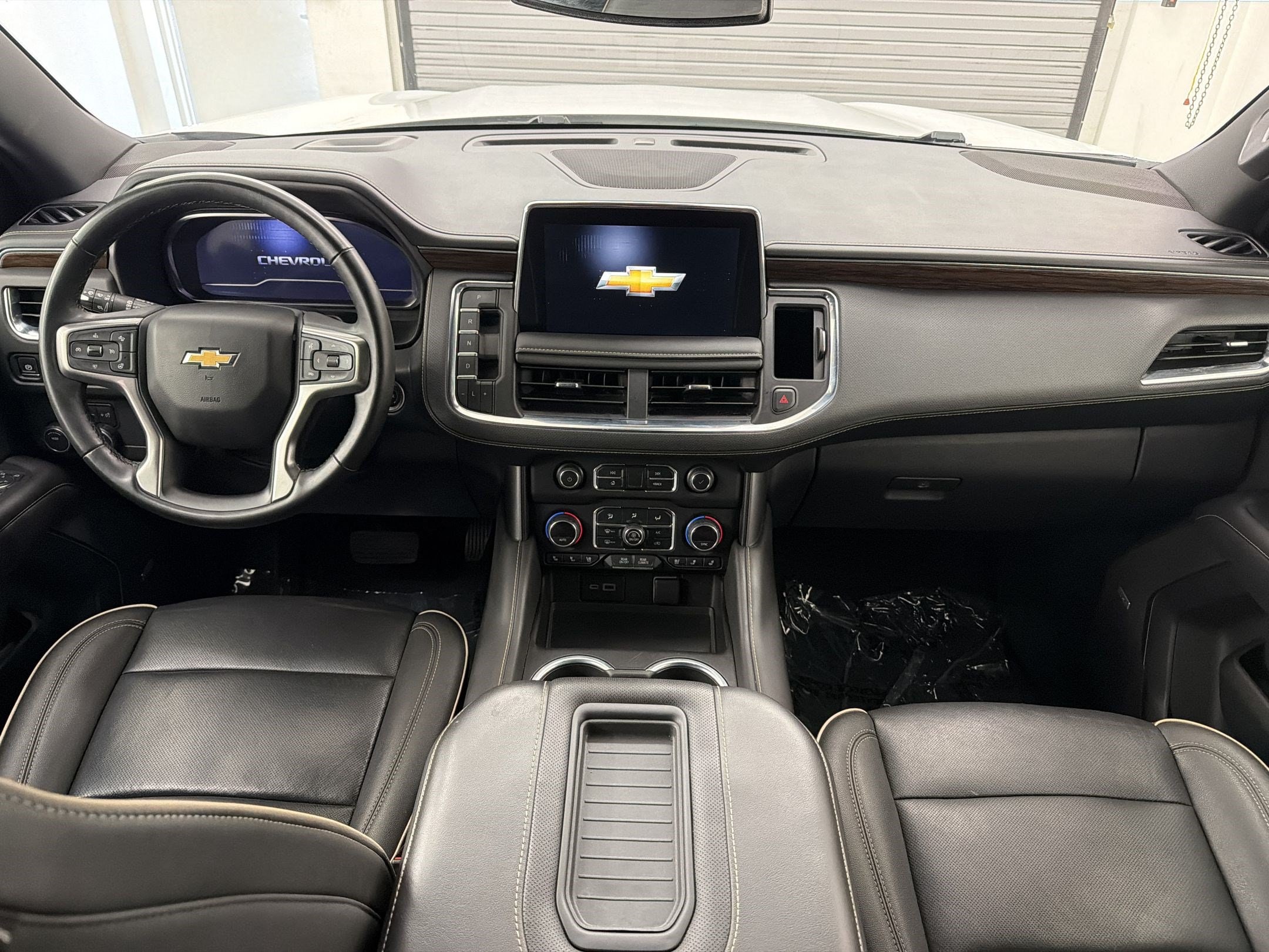 2024 Chevrolet Suburban Premier - Photo 14