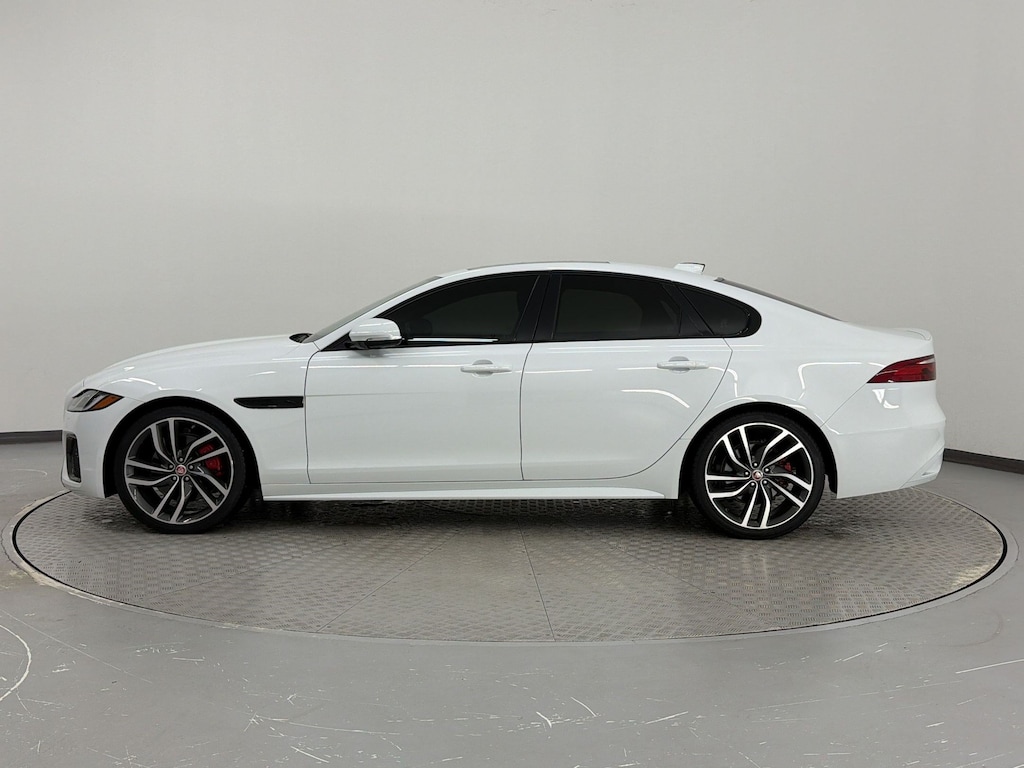 Used 2022 Jaguar XF R-Dynamic SE Sedan