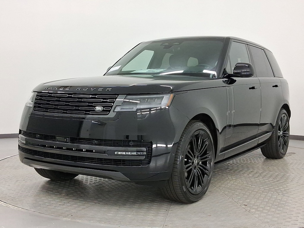 New 2025 Land Rover Range Rover P400 SE SUV