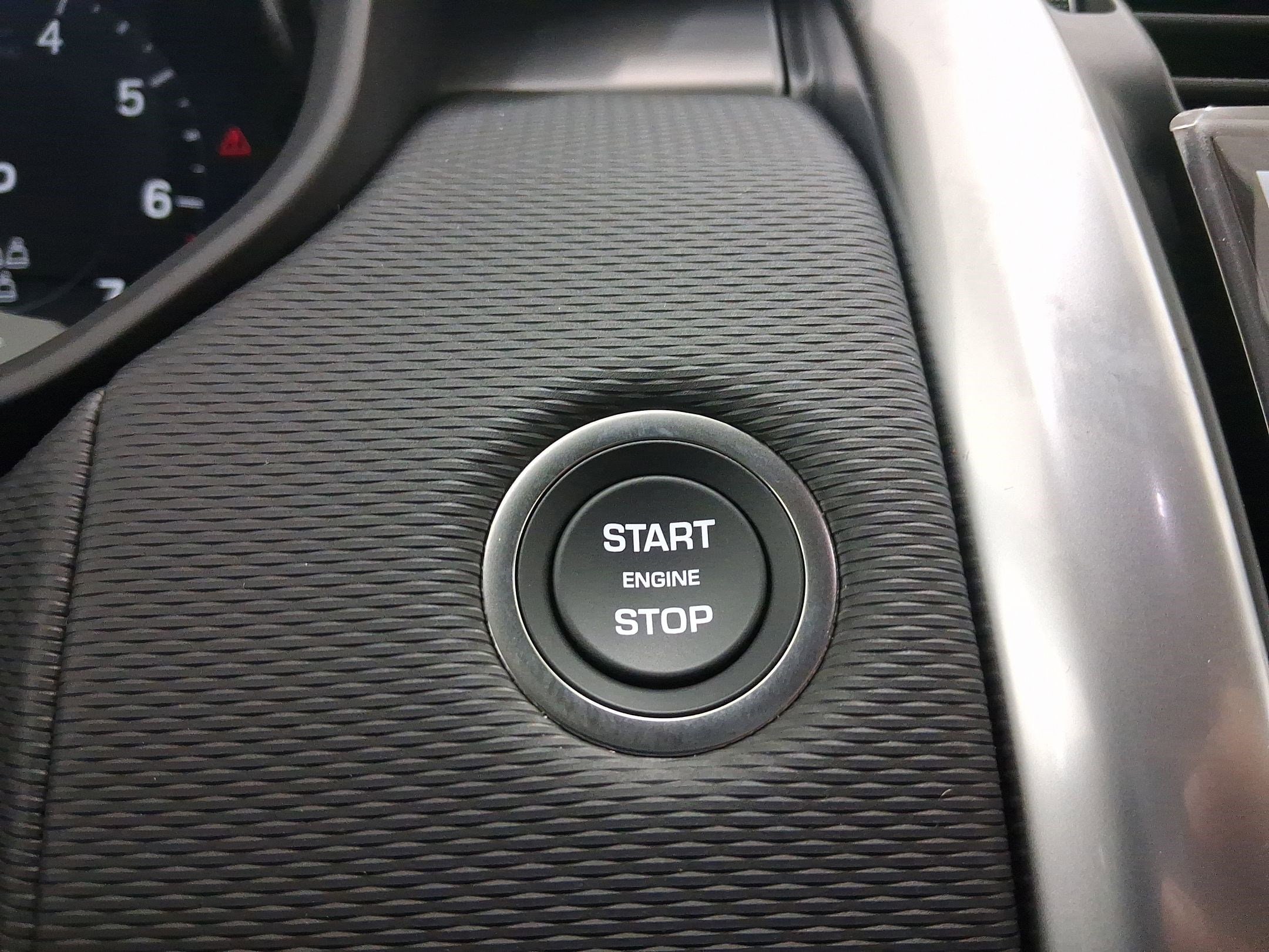 2026 Land Rover Discovery Gemini Edition - Photo 22