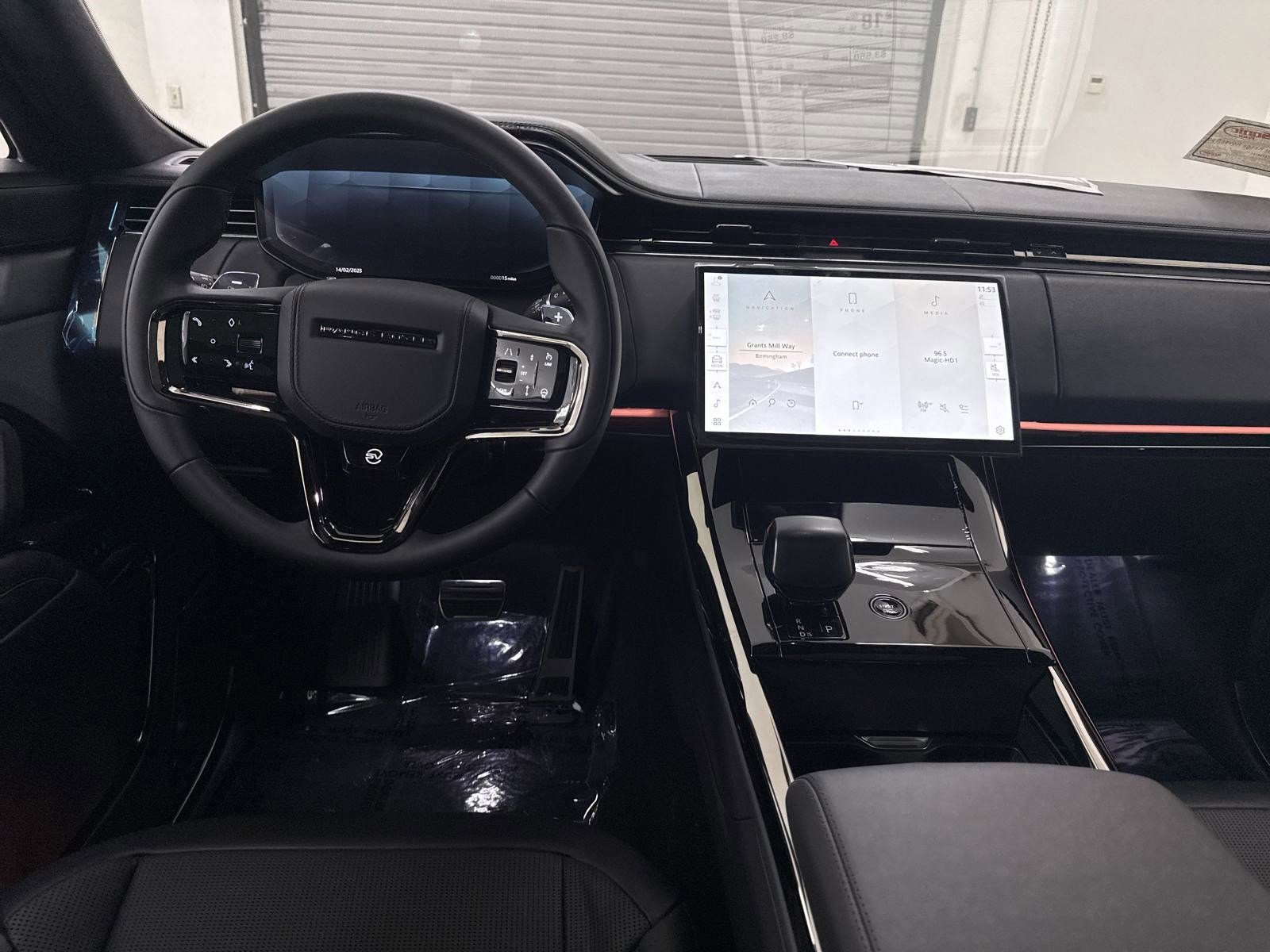 2025 Land Rover Range Rover Sport photo 4