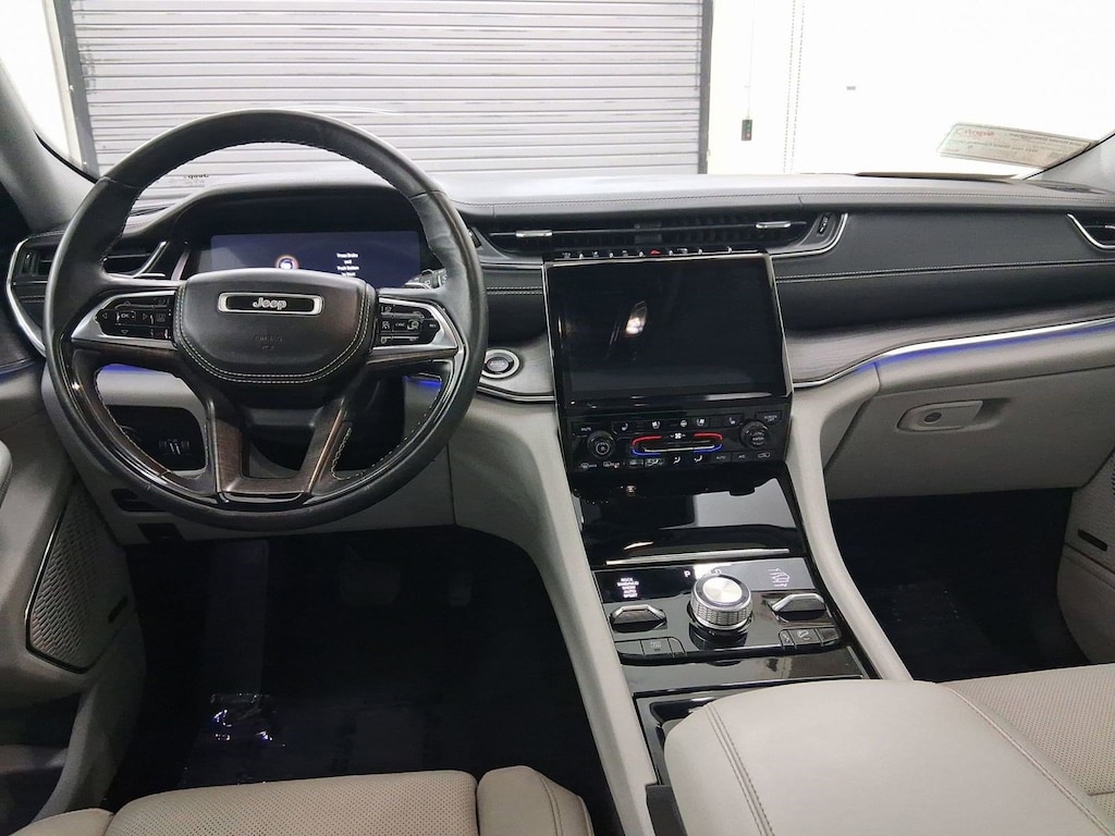 Used 2023 Jeep Grand Cherokee Overland SUV