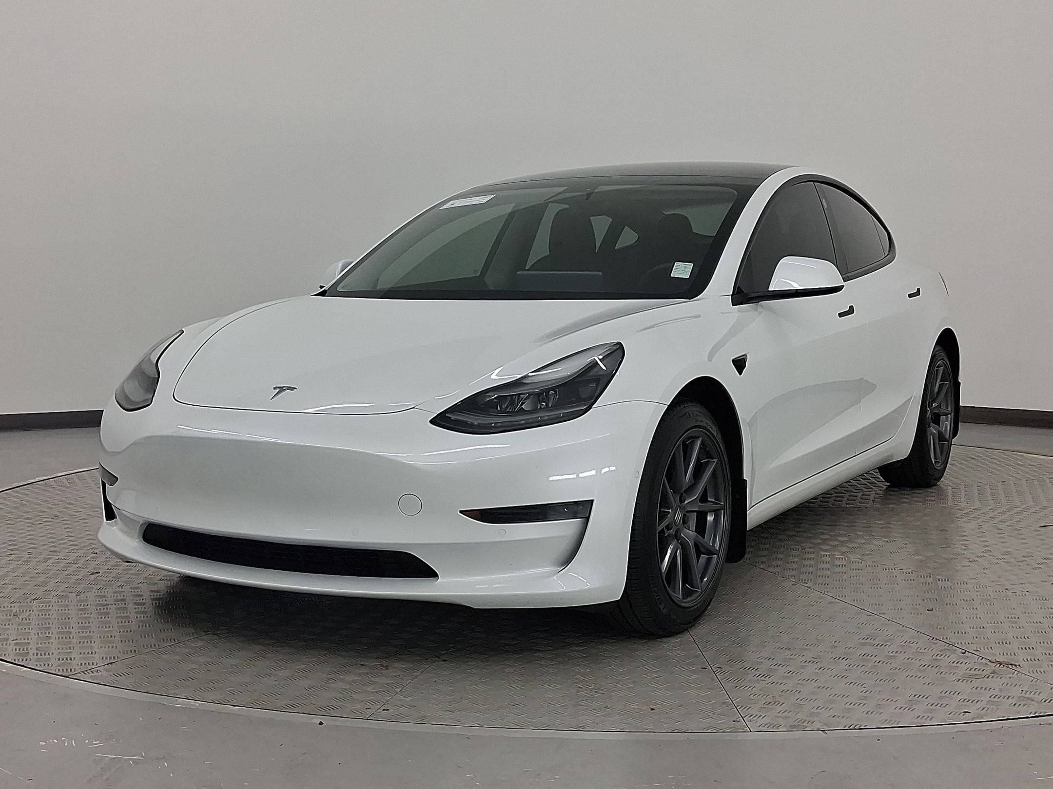 2021 Tesla Model 3 Base's photo