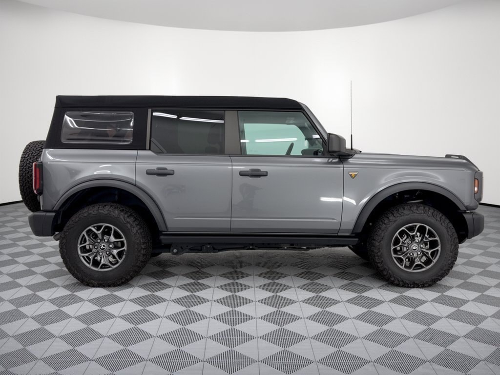 2023 Ford Bronco 4-Door Badlands - Photo 8