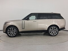 2026 Land Rover Range Rover P550e SE SUV