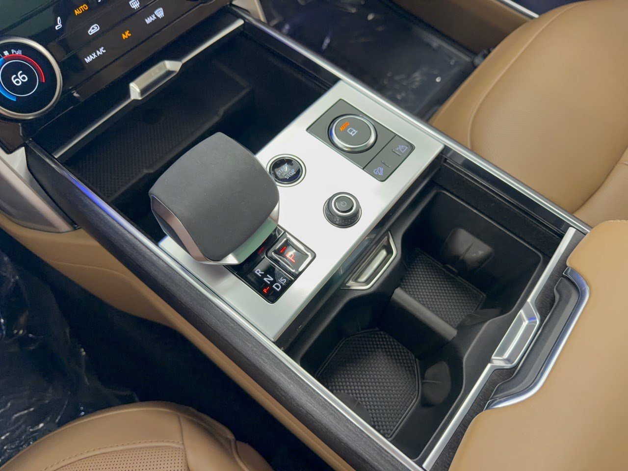 2023 Land Rover Range Rover SE - Photo 21