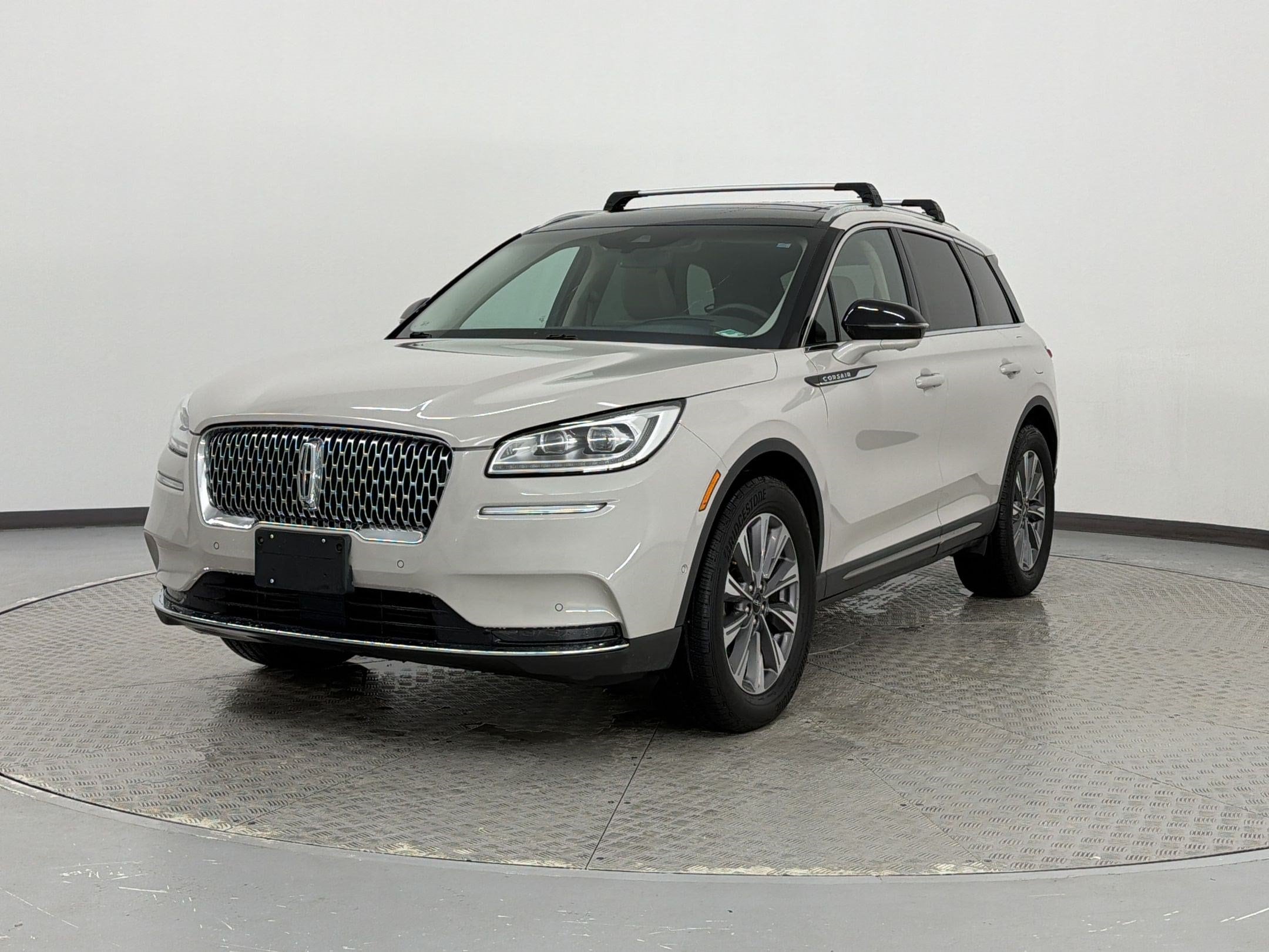 Corsair Reserve SUV