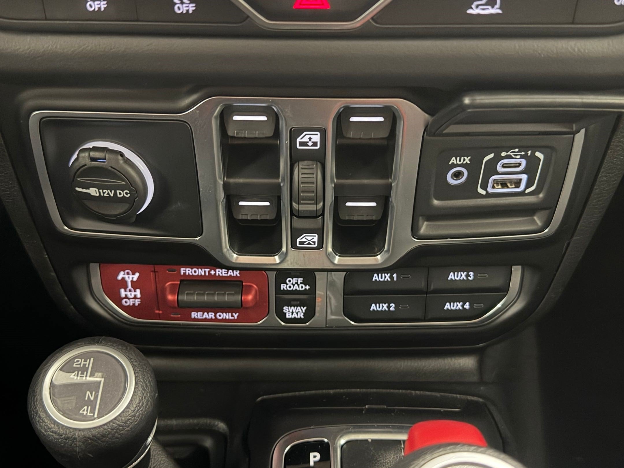 2025 Jeep Gladiator Rubicon - Photo 32