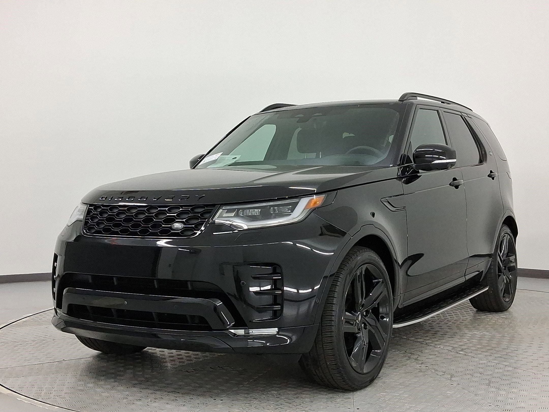 2025 Land Rover Discovery Dynamic SE's photo