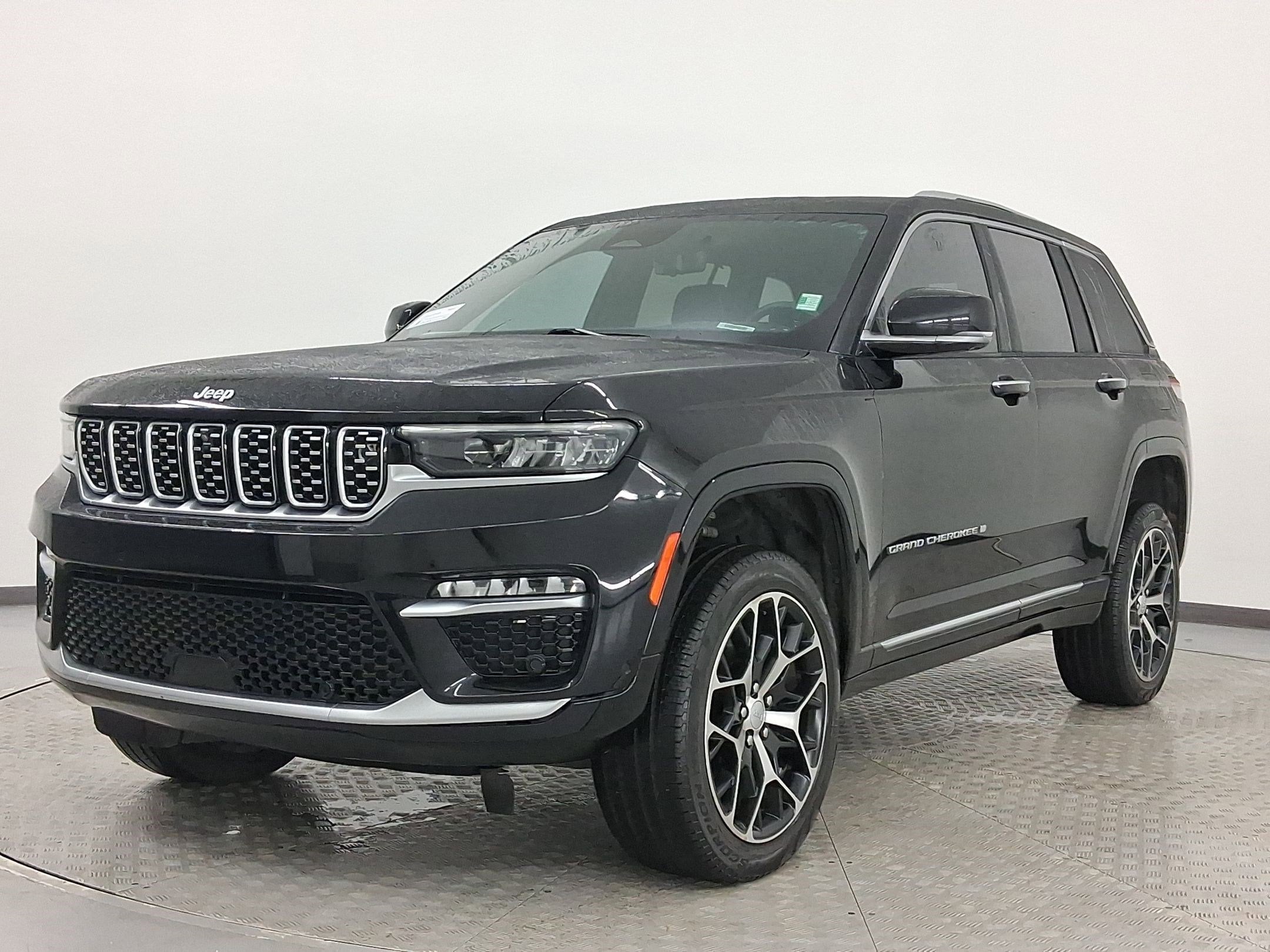 2022 Jeep Grand Cherokee Summit Reserve's photo