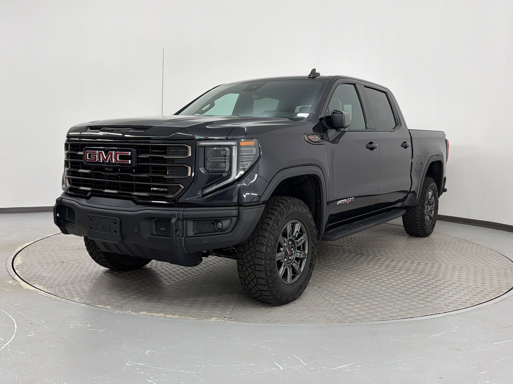 2024 GMC Sierra 4WD Crew Cab Short Box AT4X's photo