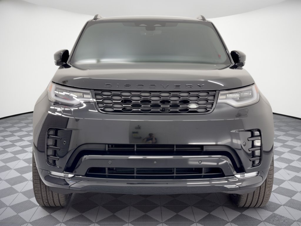 2026 Land Rover Discovery Dynamic SE SUV