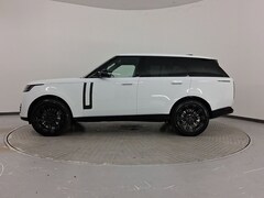 2026 Land Rover Range Rover P530 SE SUV