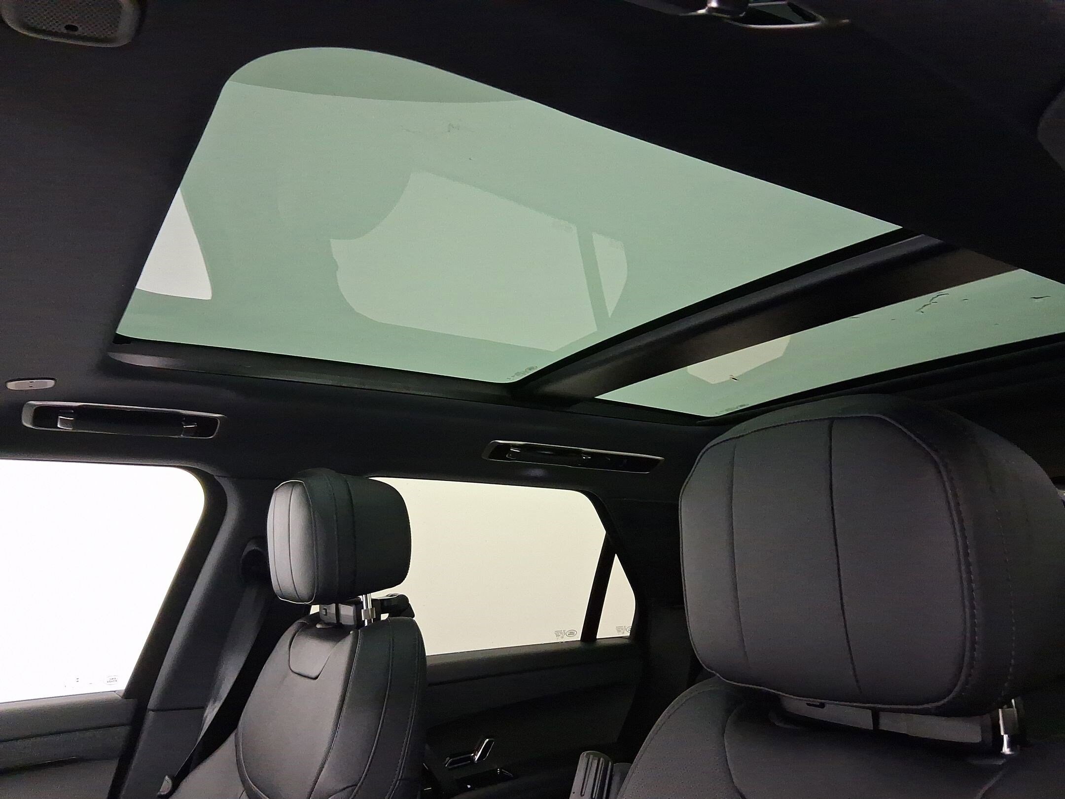 2025 Land Rover Range Rover Sport Dynamic SE - Photo 14