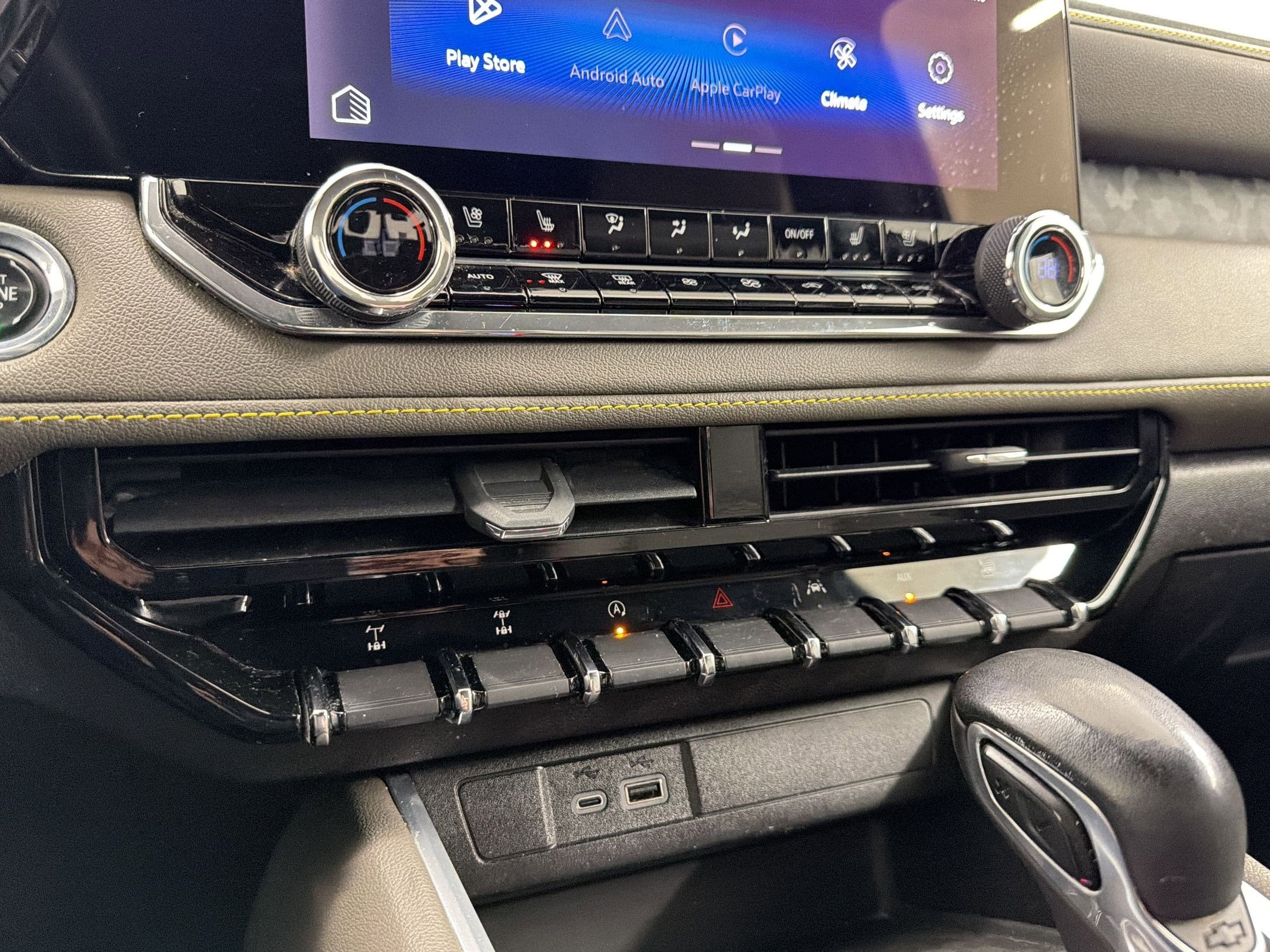 2023 Chevrolet Colorado ZR2 - Photo 32