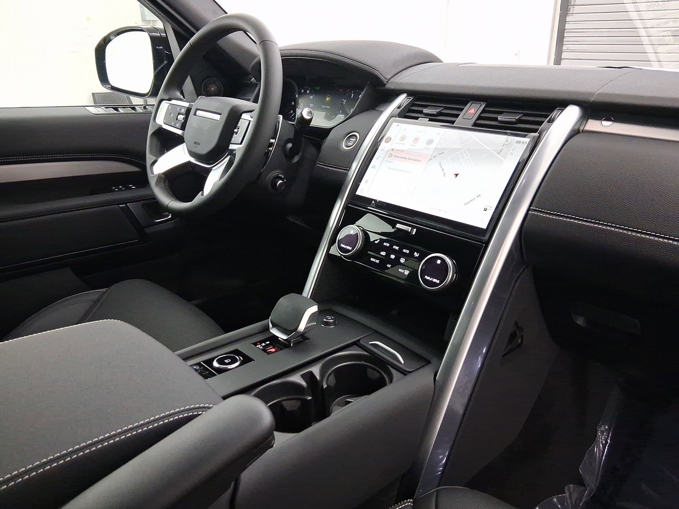 2026 Land Rover Discovery Gemini Edition - Photo 20