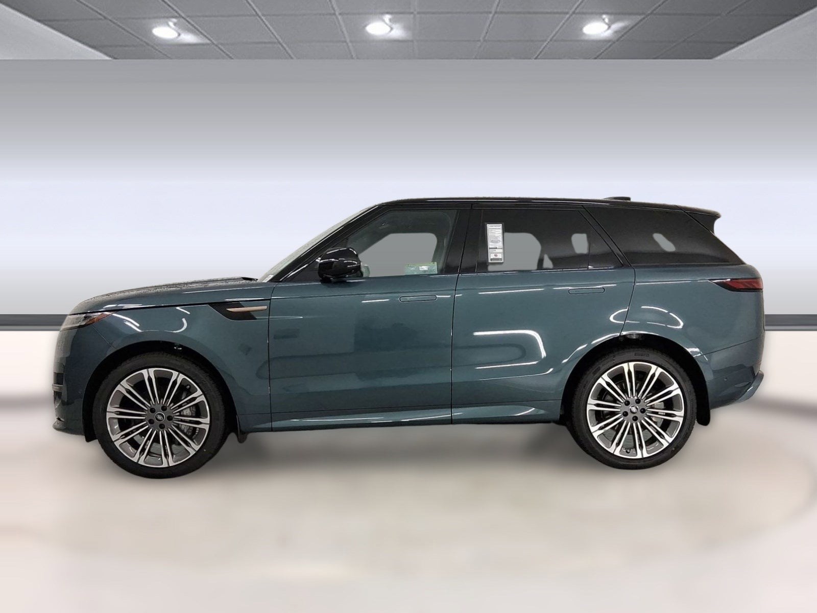2025 Land Rover Range Rover Sport Dynamic SE - Photo 2