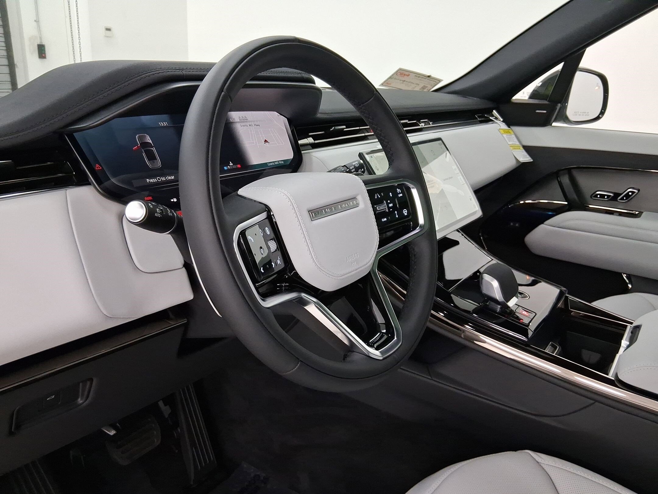 2026 Land Rover Range Rover Sport SE - Photo 15