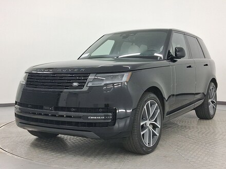 2025 Land Rover Range Rover P400 SE SUV