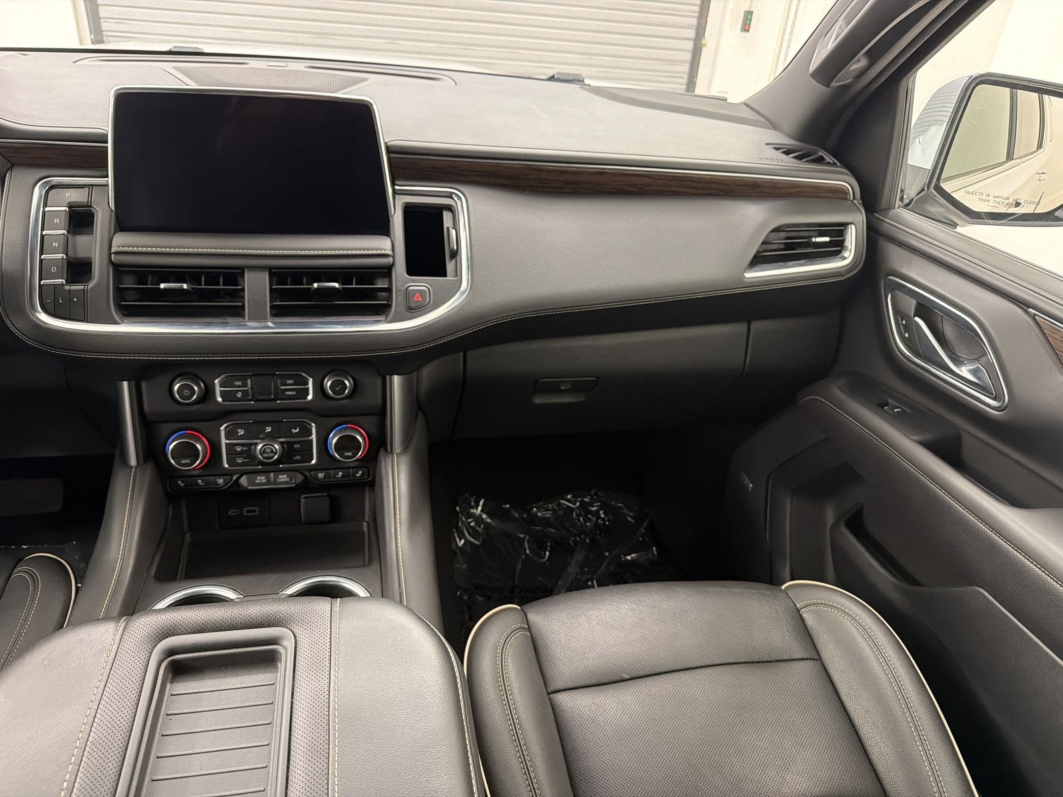 2024 Chevrolet Suburban Premier - Photo 28