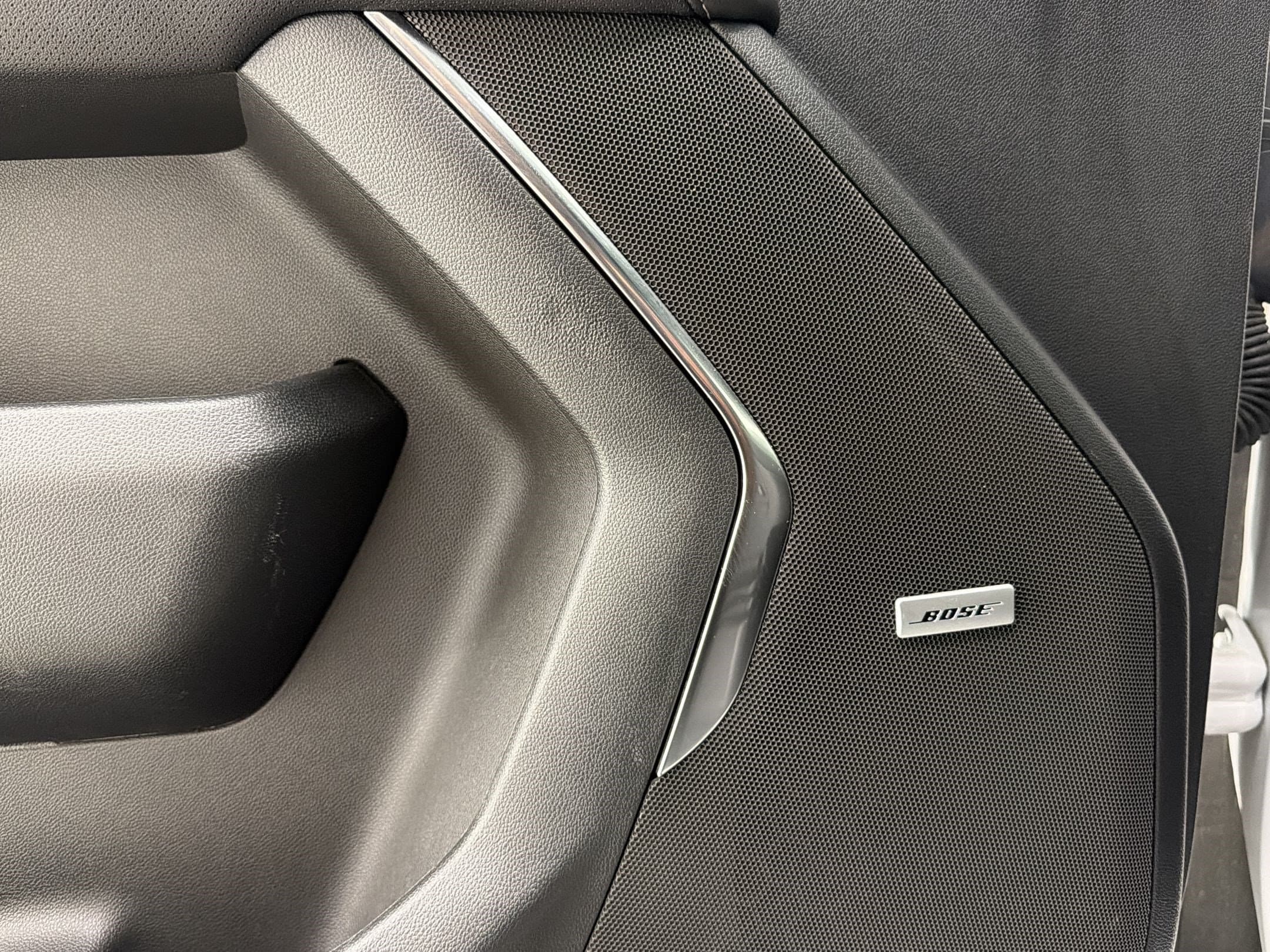 2024 Chevrolet Suburban Premier - Photo 24