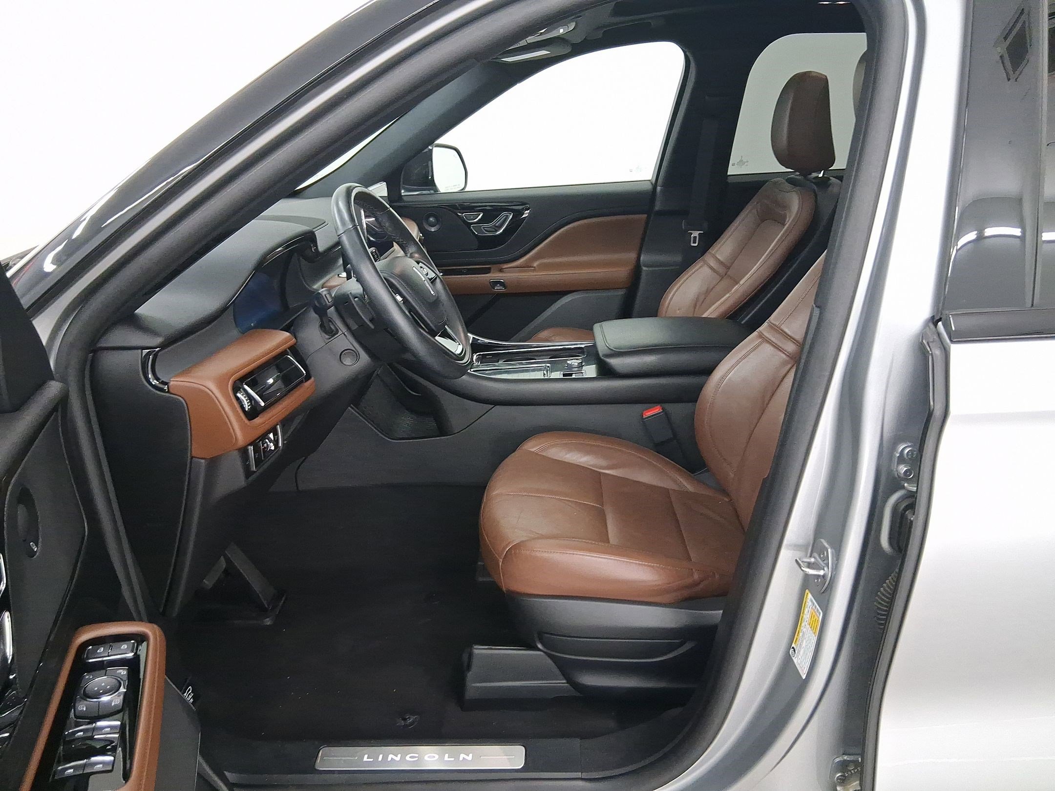 2023 Lincoln Aviator Reserve photo 3