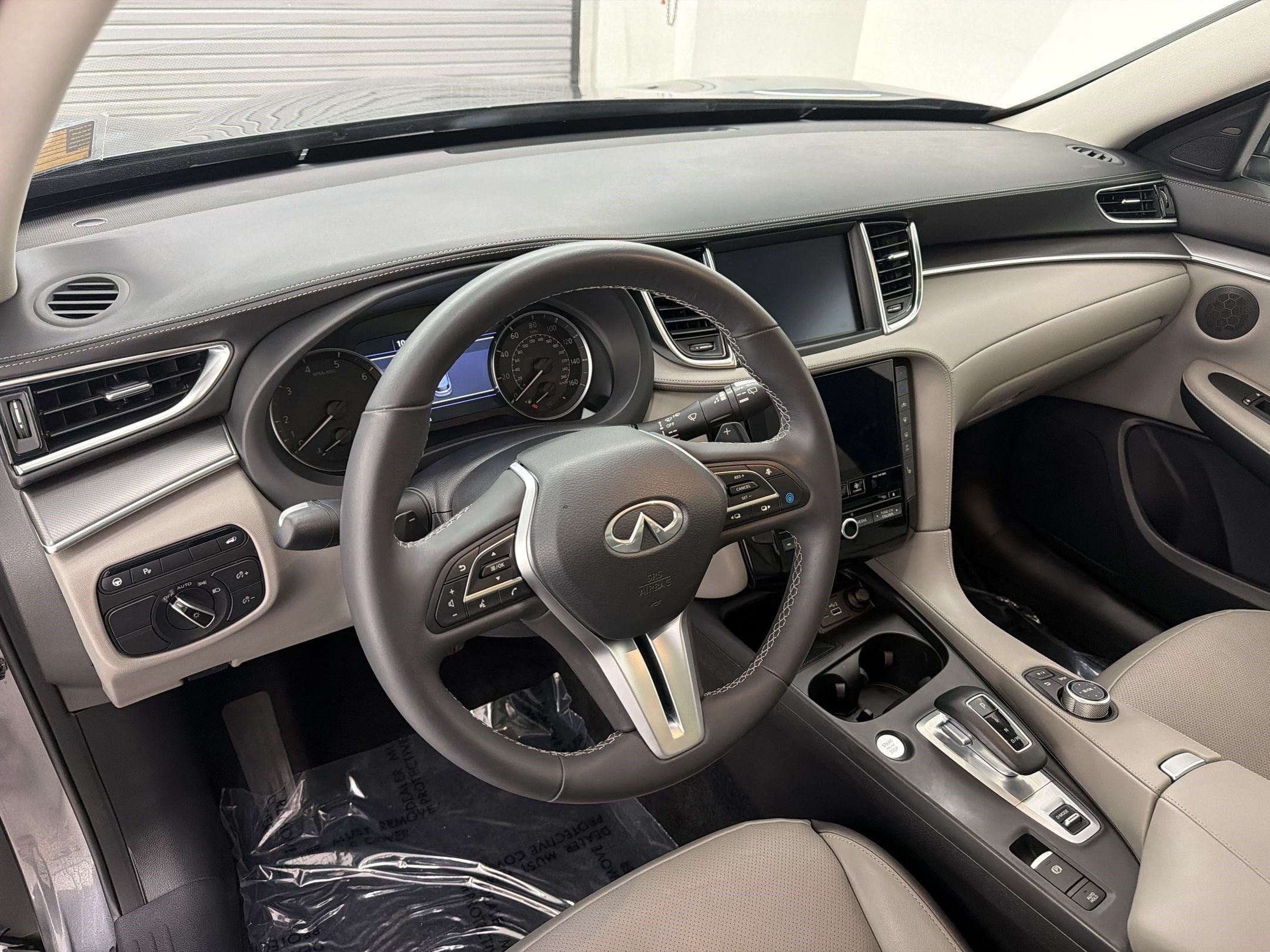 QX50 LUXE SUV