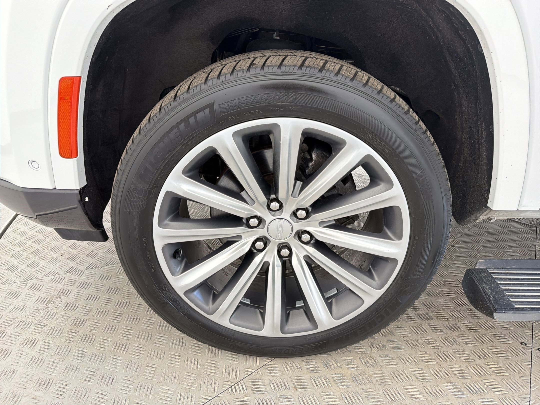 2022 Jeep Grand Wagoneer Series II - Photo 11