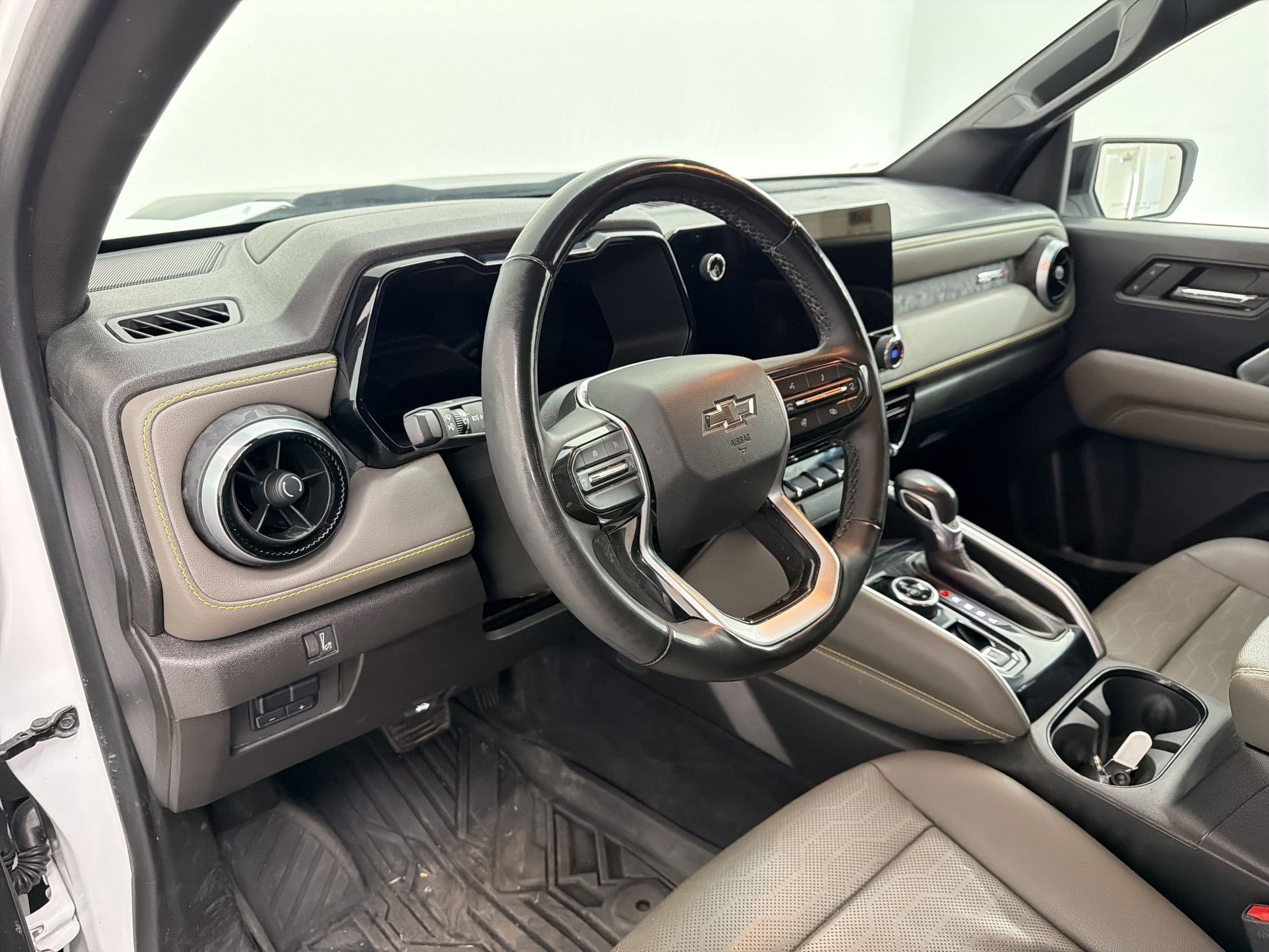 2023 Chevrolet Colorado ZR2 - Photo 4