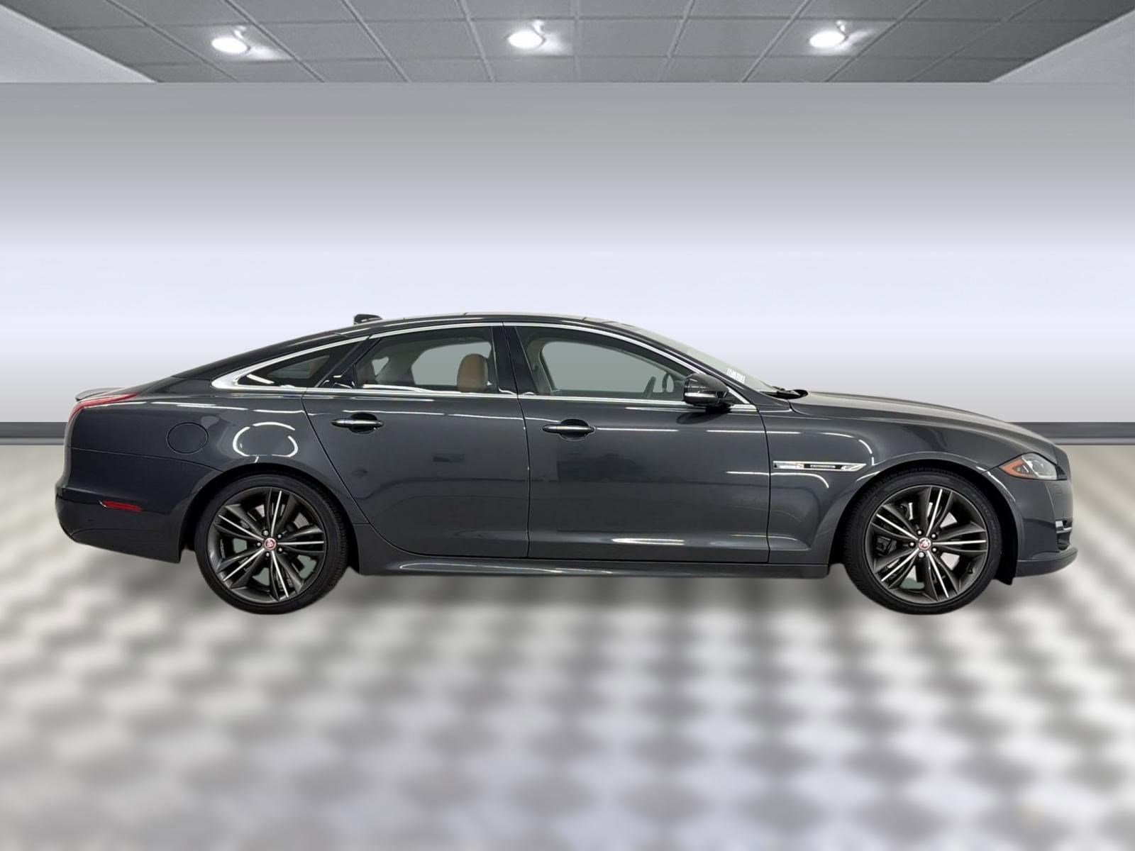 2019 Jaguar XJ XJ Supercharged photo 3