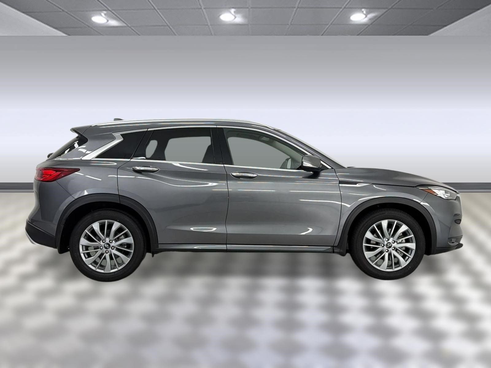 QX50 LUXE SUV