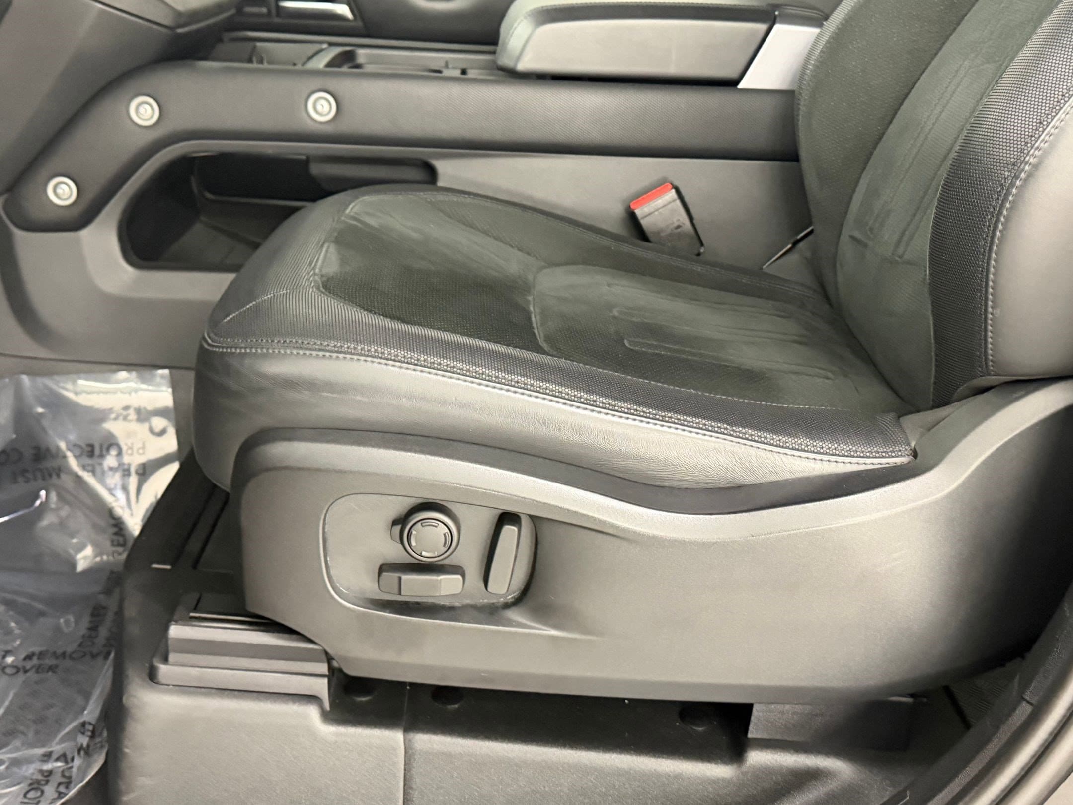 2022 Land Rover Defender V8 - Photo 13