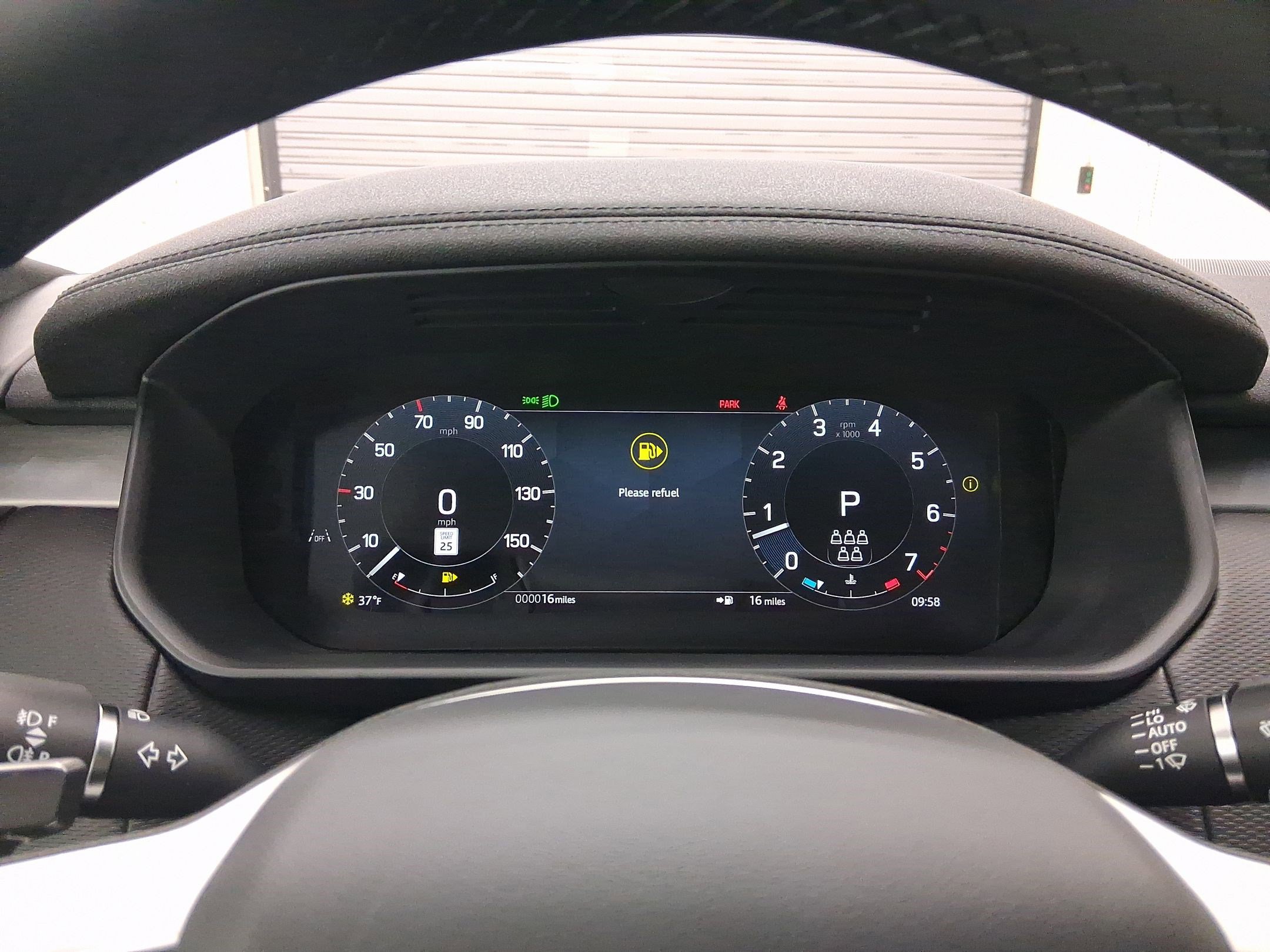 2026 Land Rover Discovery Gemini Edition - Photo 18